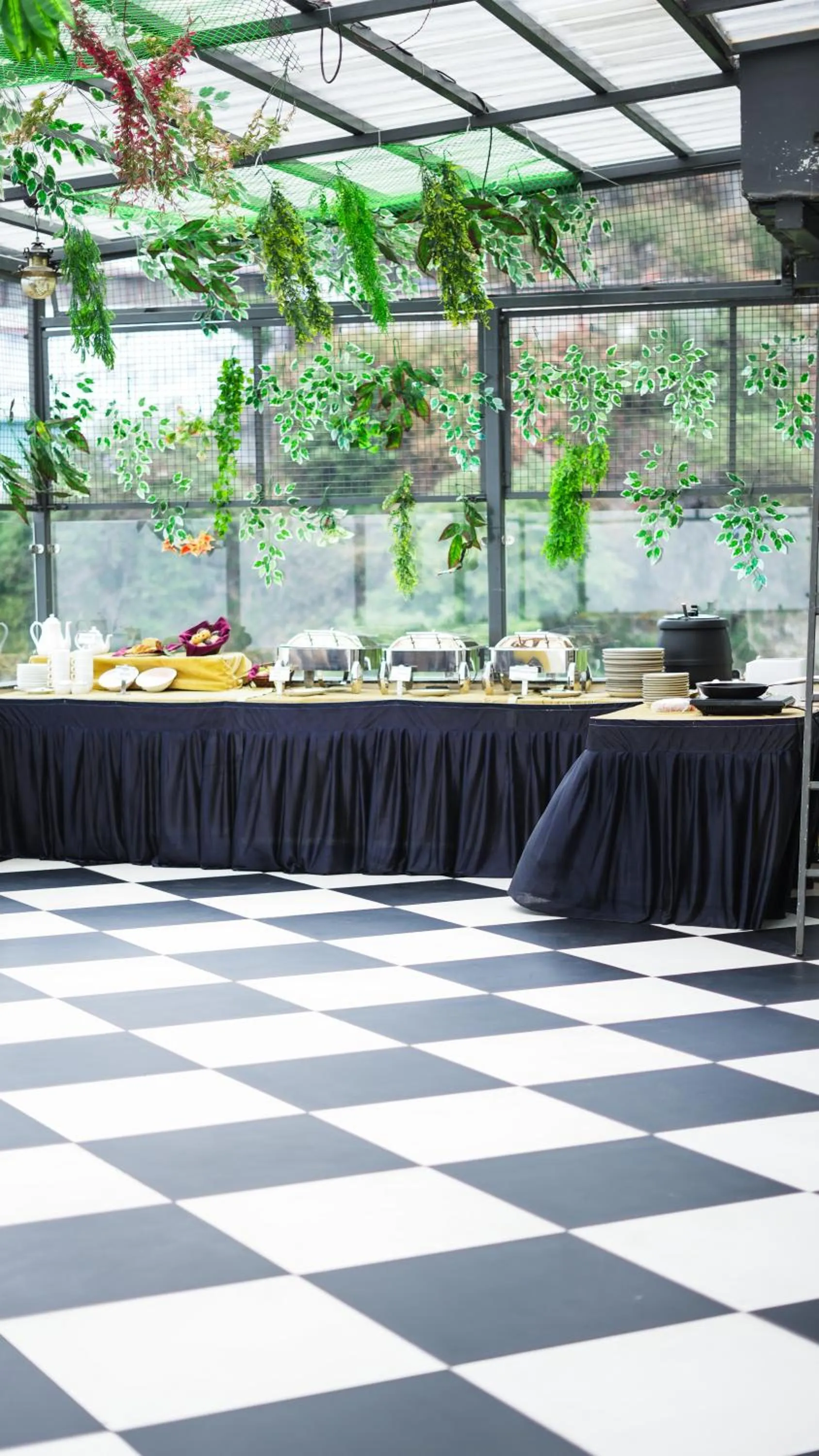 Restaurant/places to eat in The Novello By Hotel Evergreen- Mussoorie