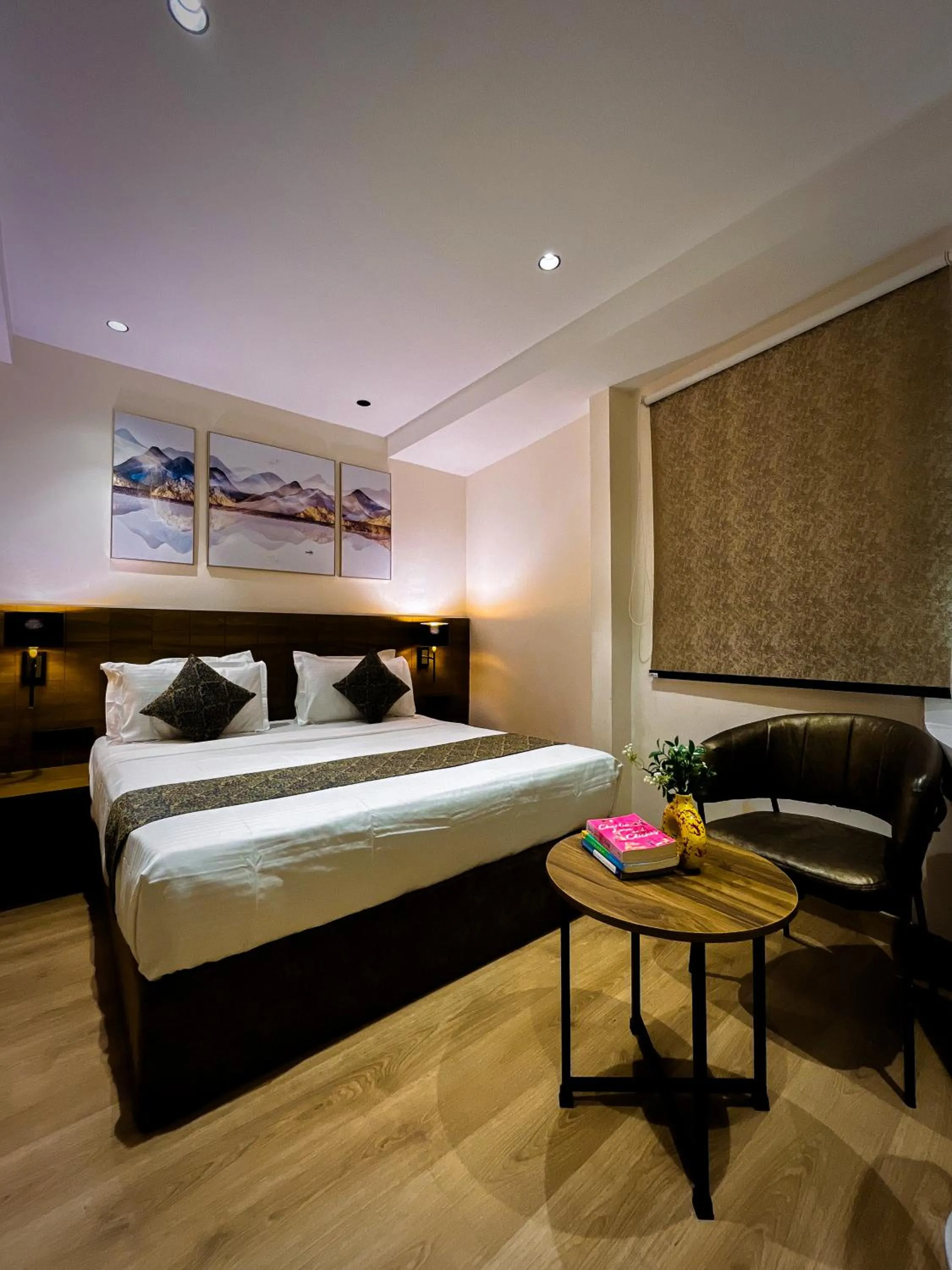 Bed in The Novello By Hotel Evergreen- Mussoorie