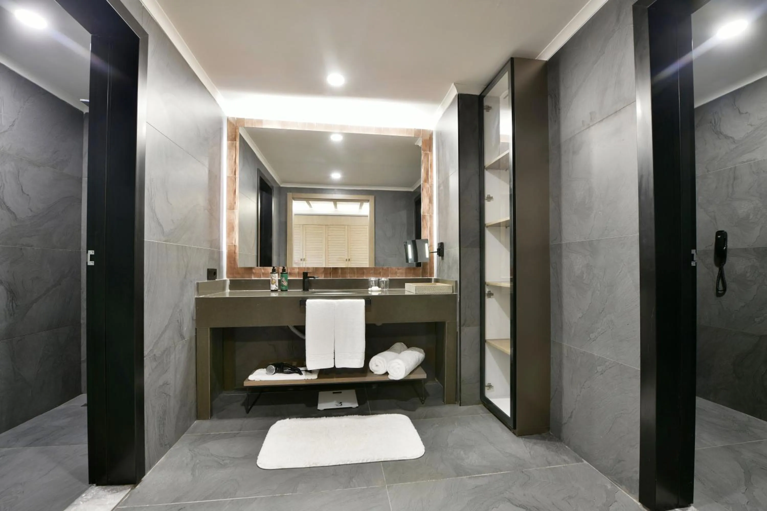 Shower in Ethno Belek