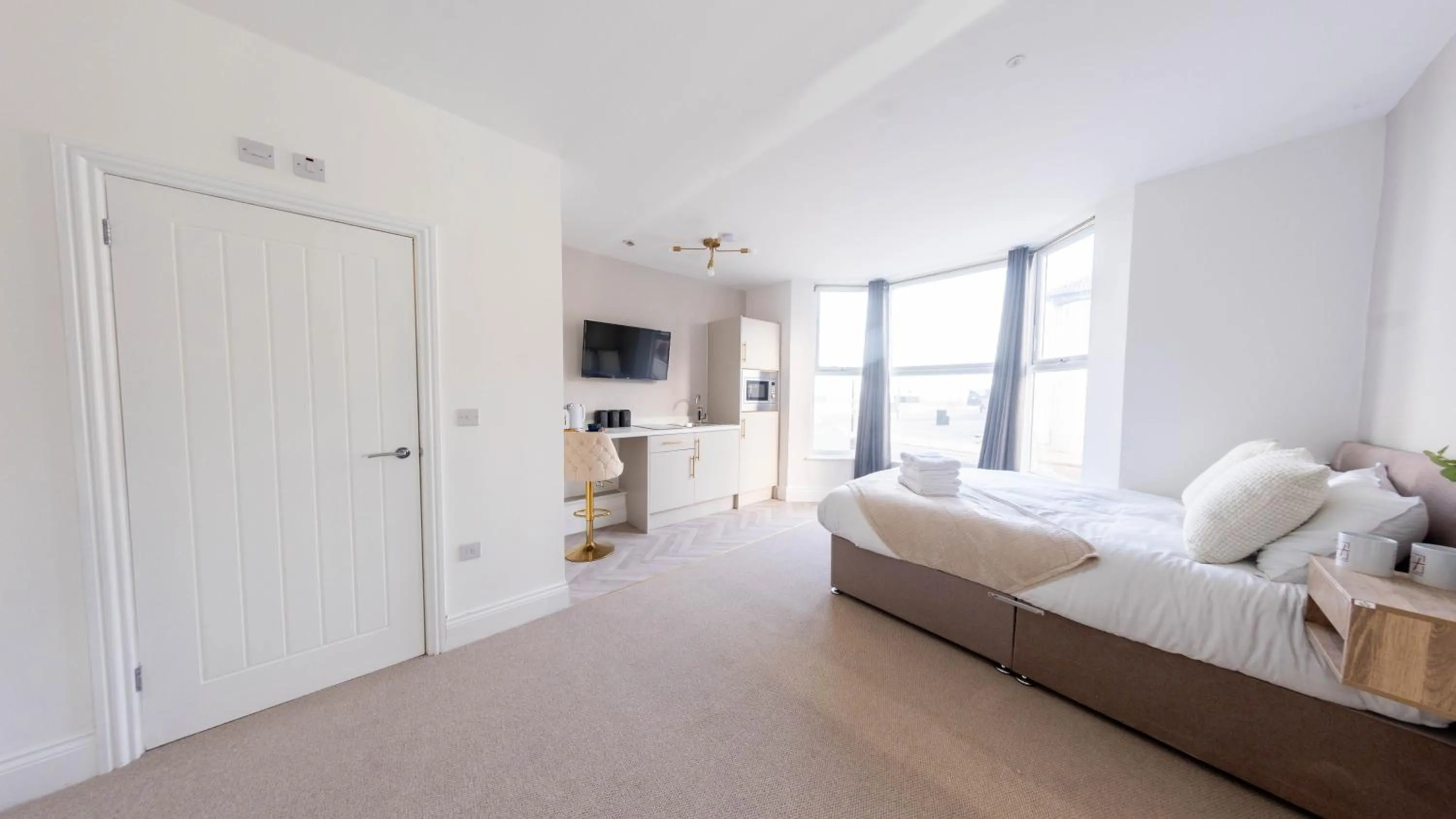 Bed in Bowles Hotels