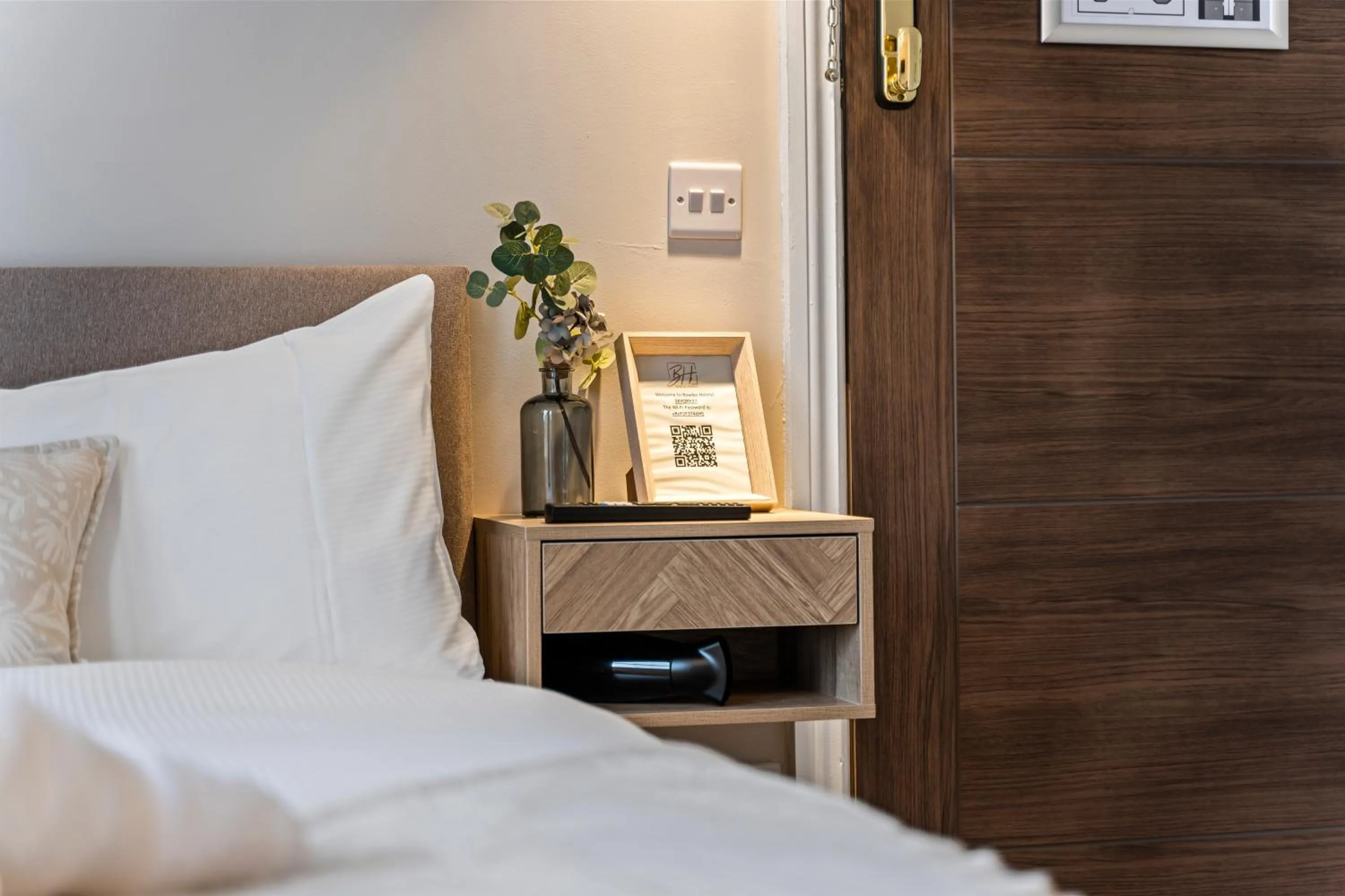 Bed in Bowles Hotels