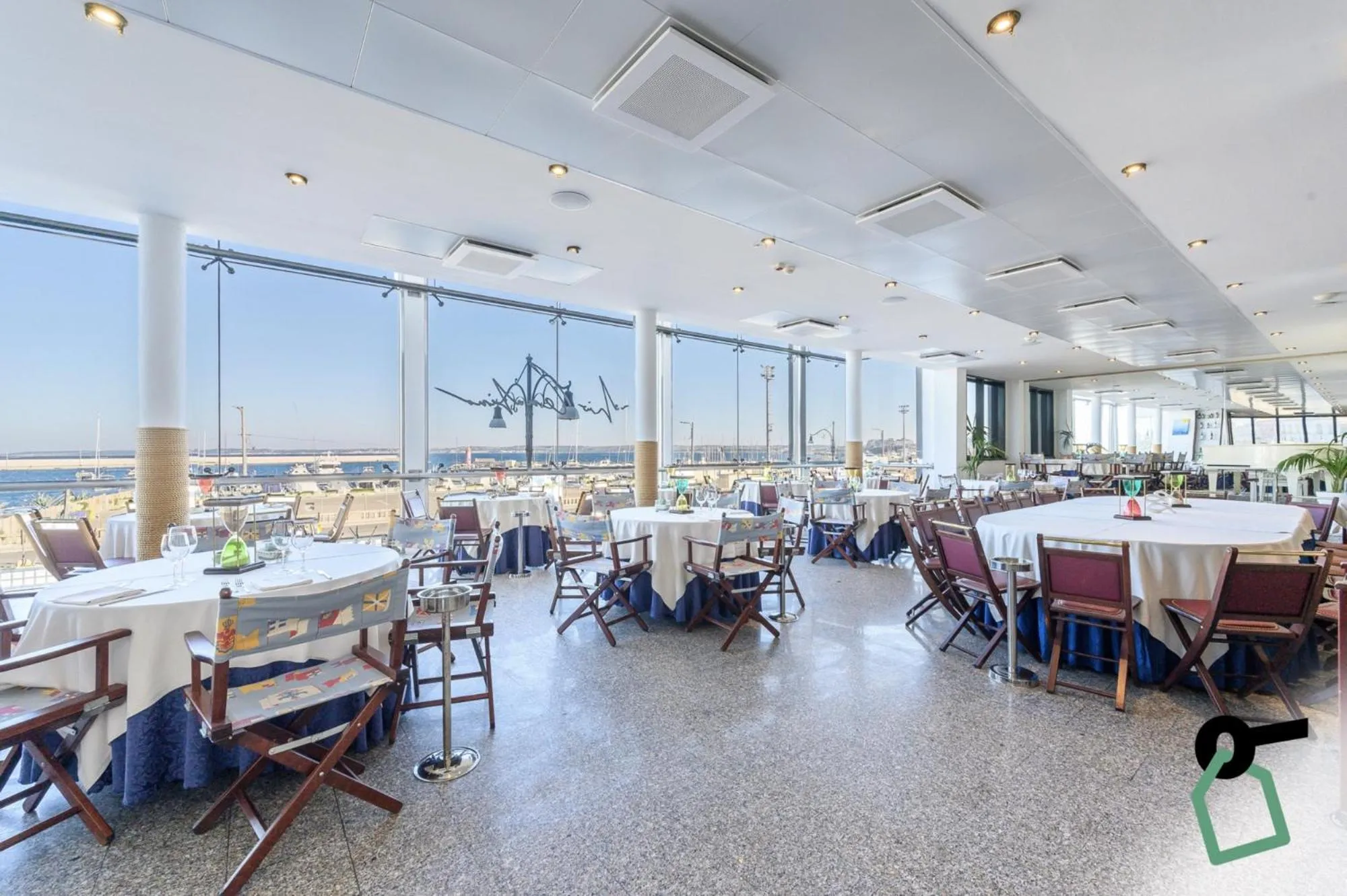 Restaurant/places to eat in HOTIDAY Gallipoli Porto