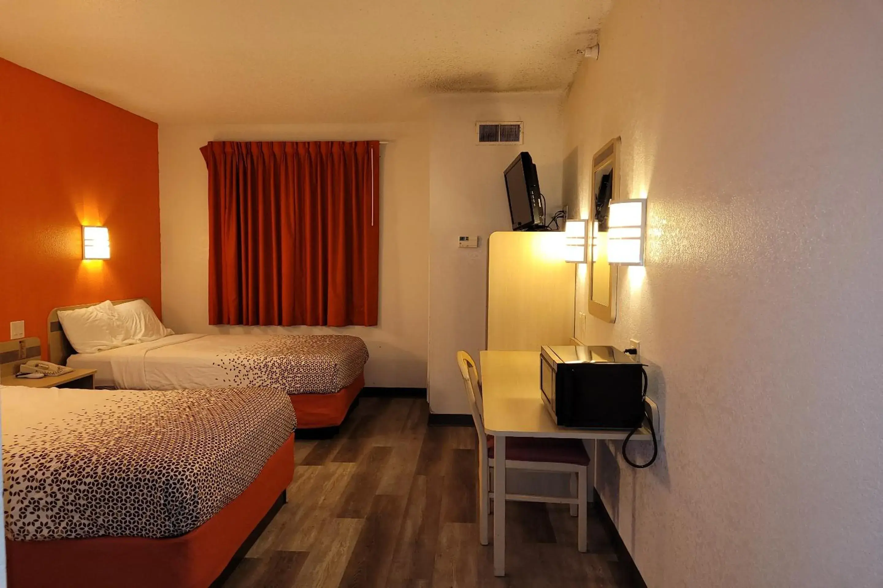 2 Full Beds Non-Smoking in Modern Stay 39 Lakeview By OYO Minonk 2 Full Beds Non-Smoking in Modern Stay 39 Lakeview By OYO Minonk