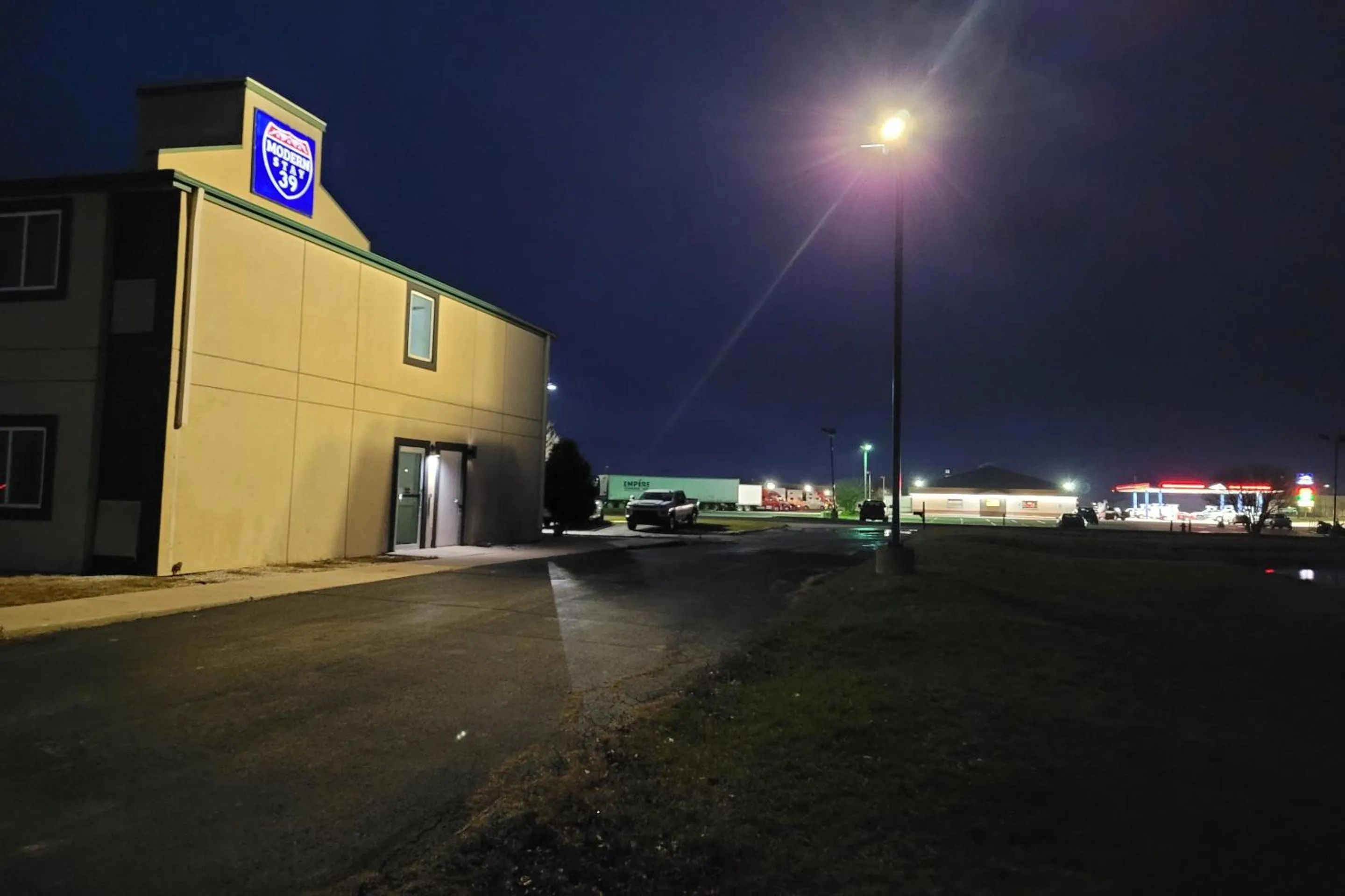 On site in Modern Stay 39 Lakeview By OYO Minonk