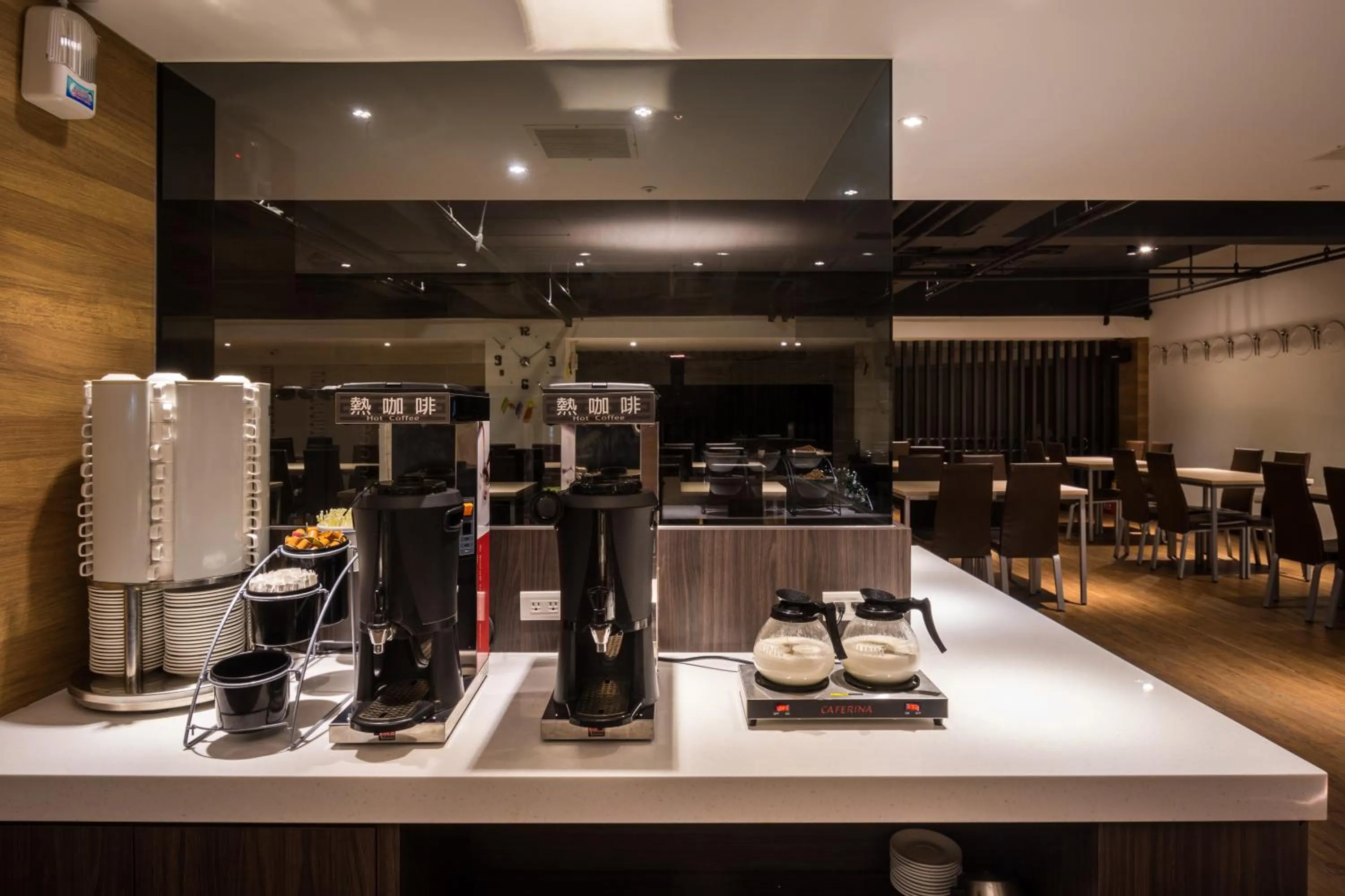 Restaurant/places to eat in HOTEL HI- Chui-Yang