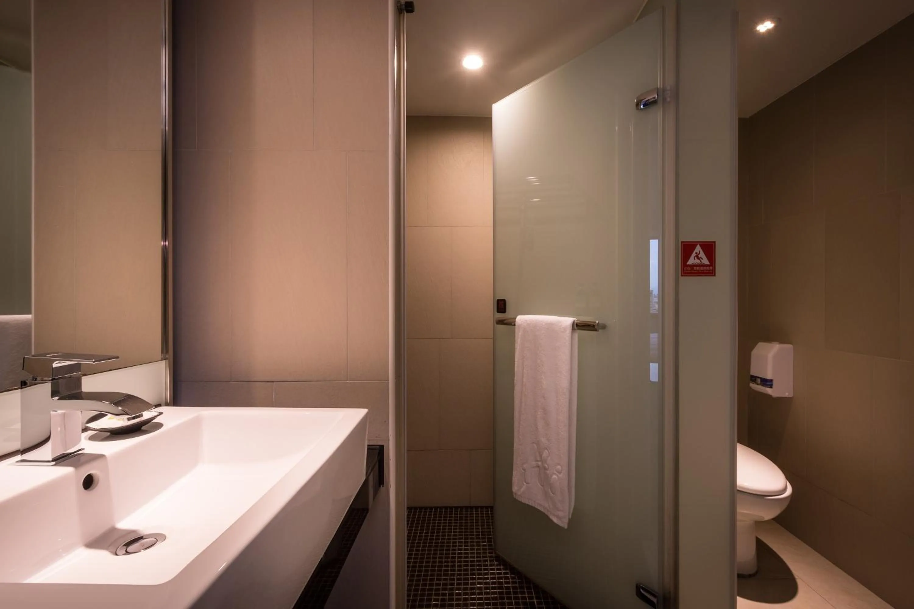 Shower in HOTEL HI- Chui-Yang