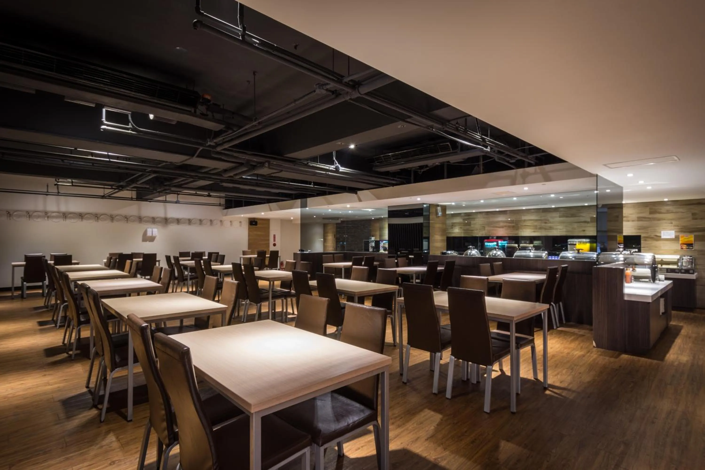 Restaurant/places to eat in HOTEL HI- Chui-Yang