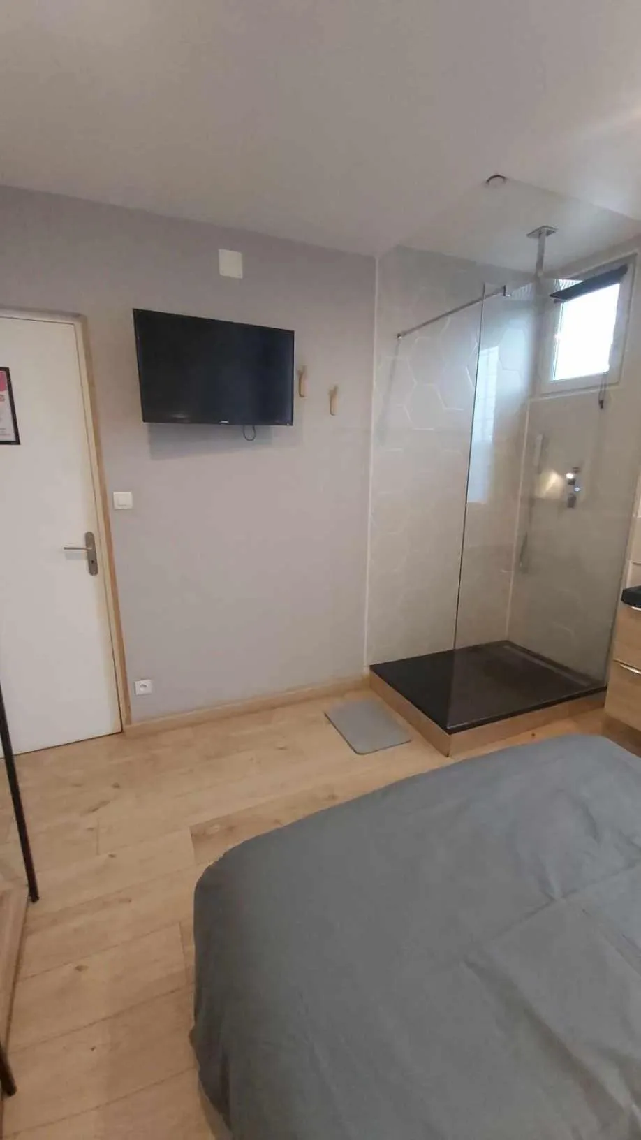 Bed in La Renaissance