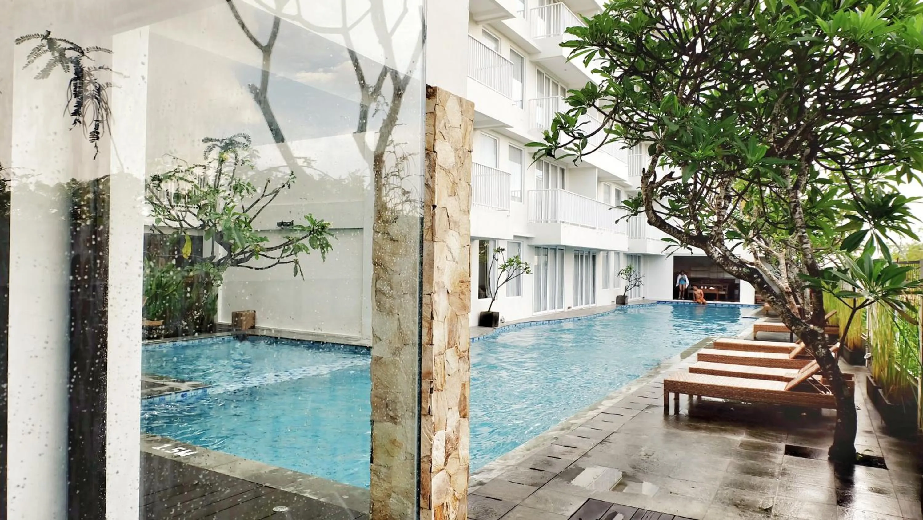 Swimming pool in Paragon Hotel Seminyak