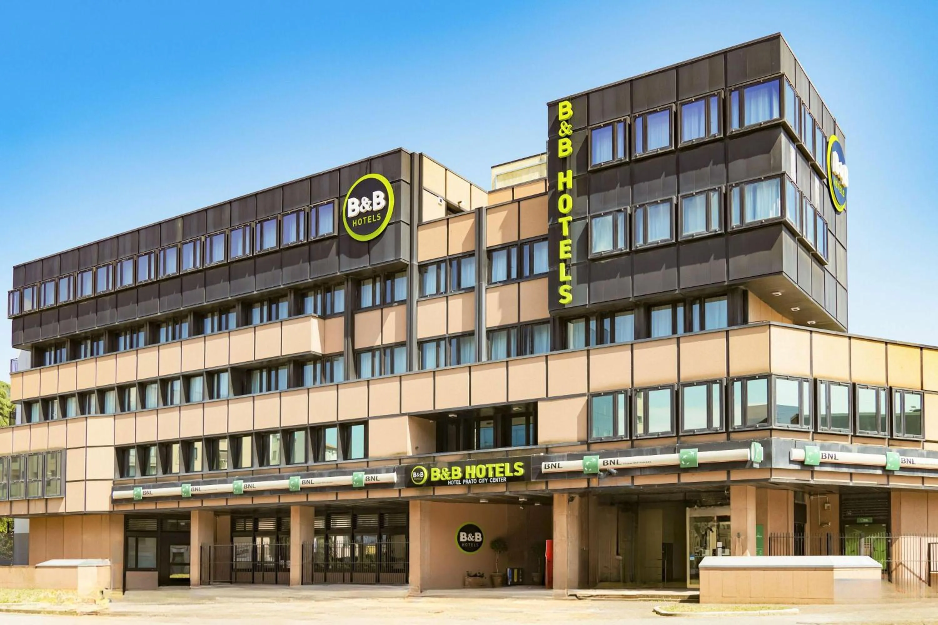 Property building in B&B HOTEL Prato City Center