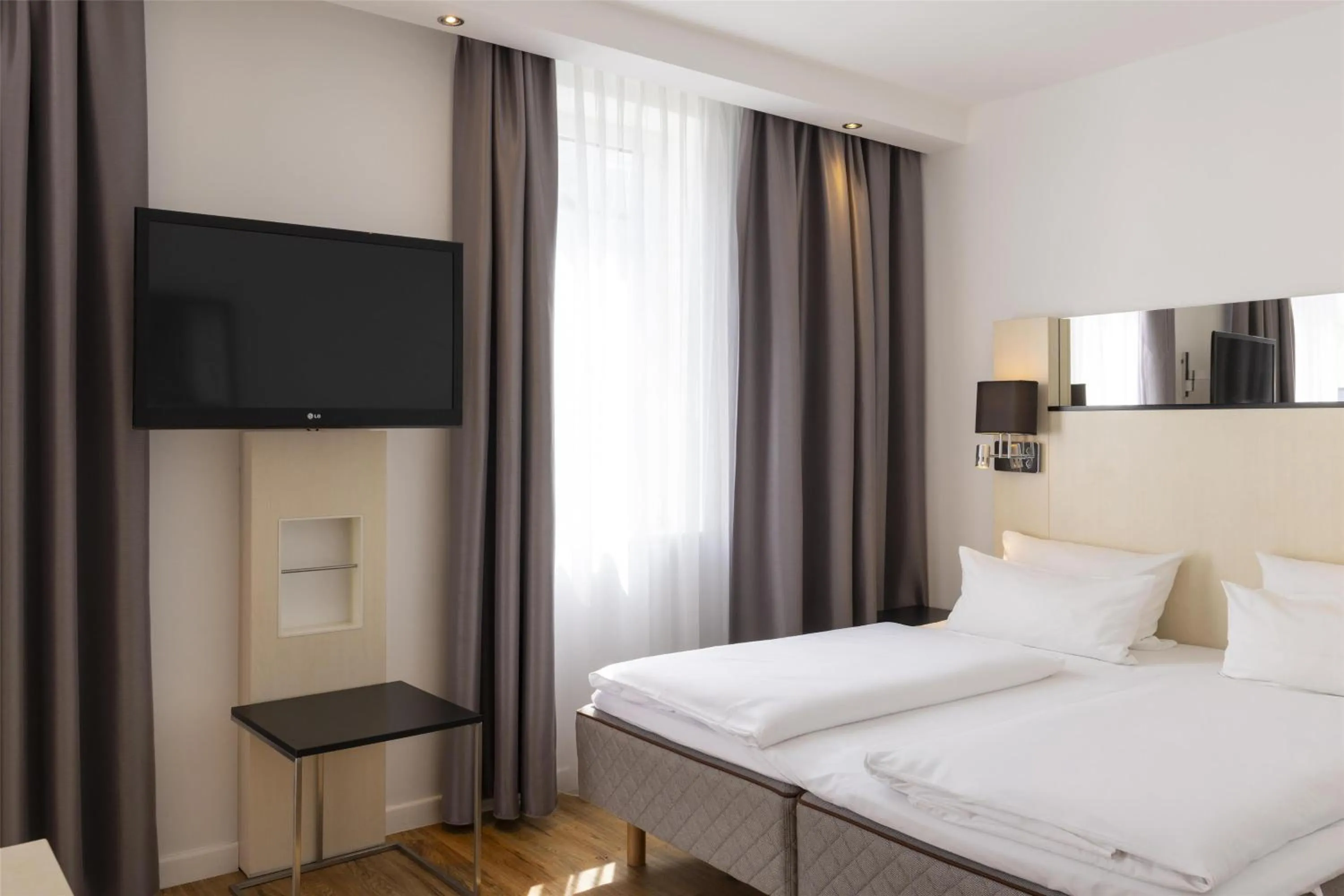 Bedroom, Bed in Scandic Berlin Kurfürstendamm