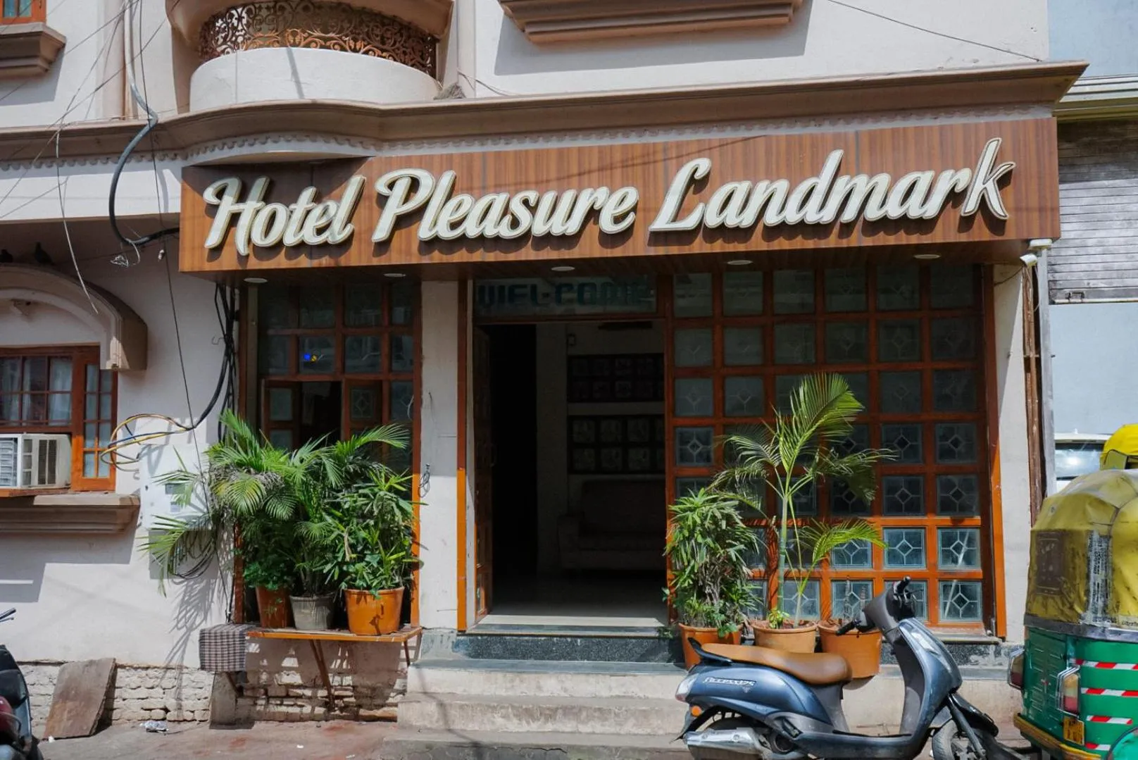 Property building in Hotel Pleasure Landmark