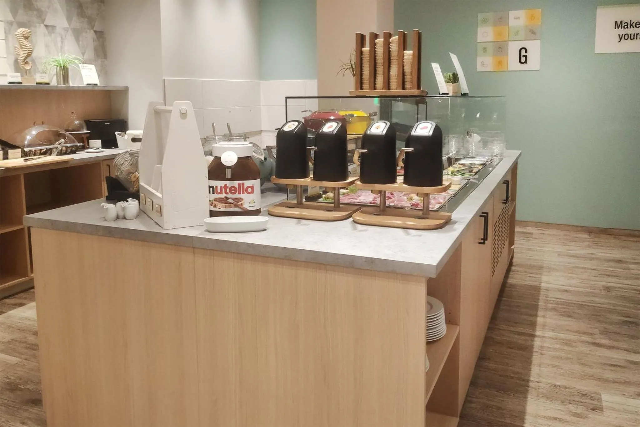 Breakfast in Garner Hotel Bremen City by IHG