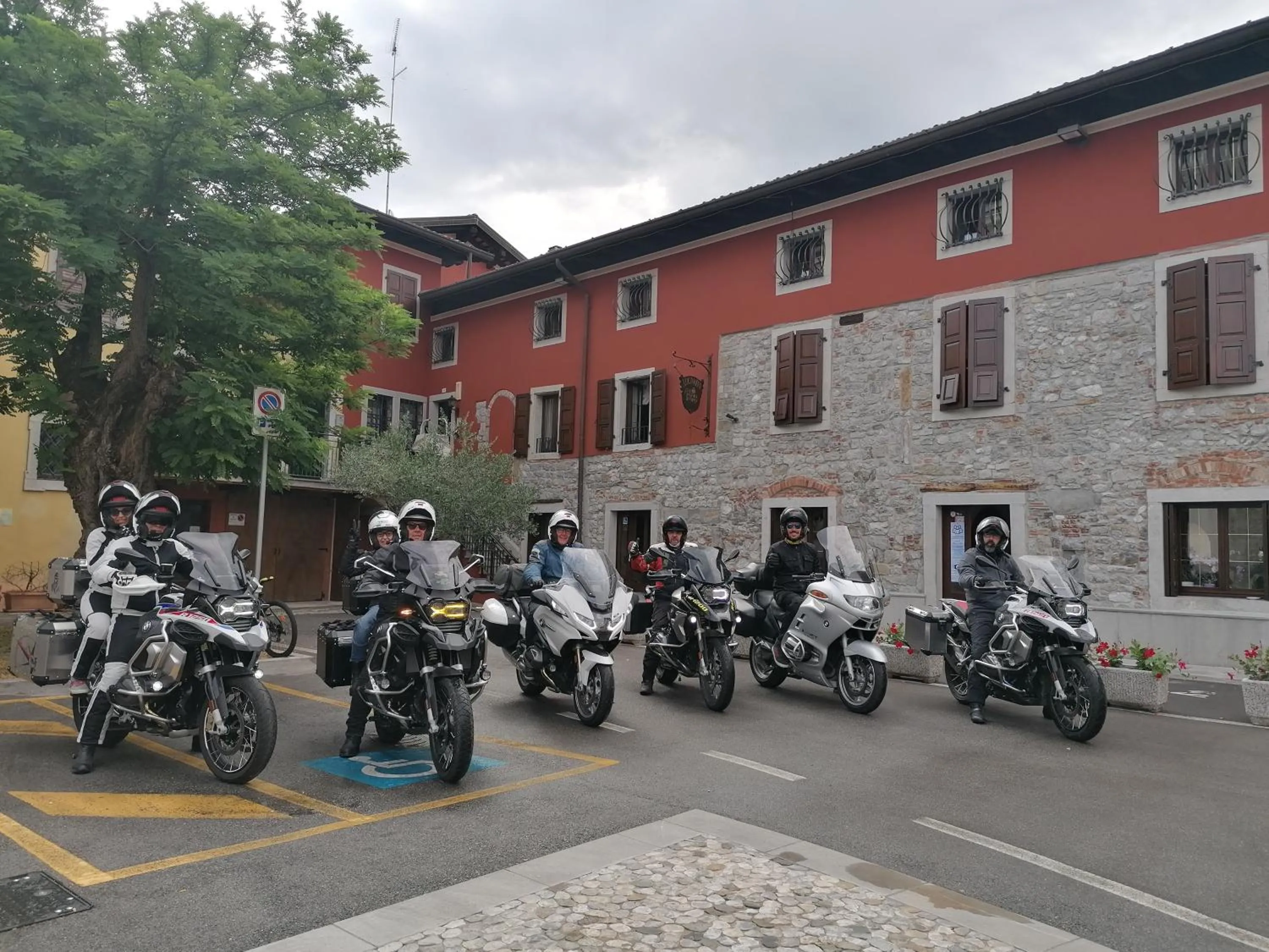 Property building in Hotel Locanda Al Pomo d'Oro