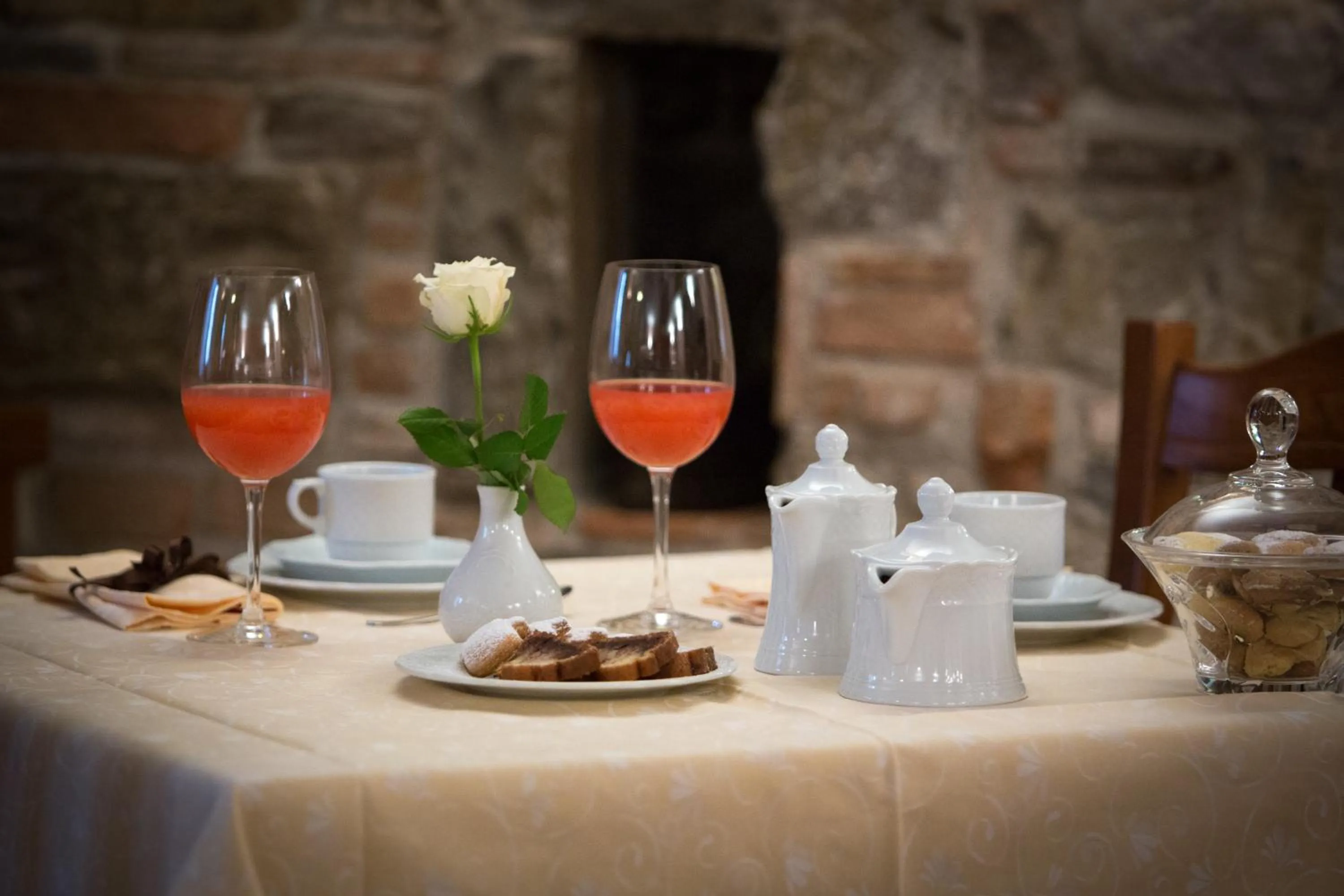 Continental breakfast in Hotel Locanda Al Pomo d'Oro
