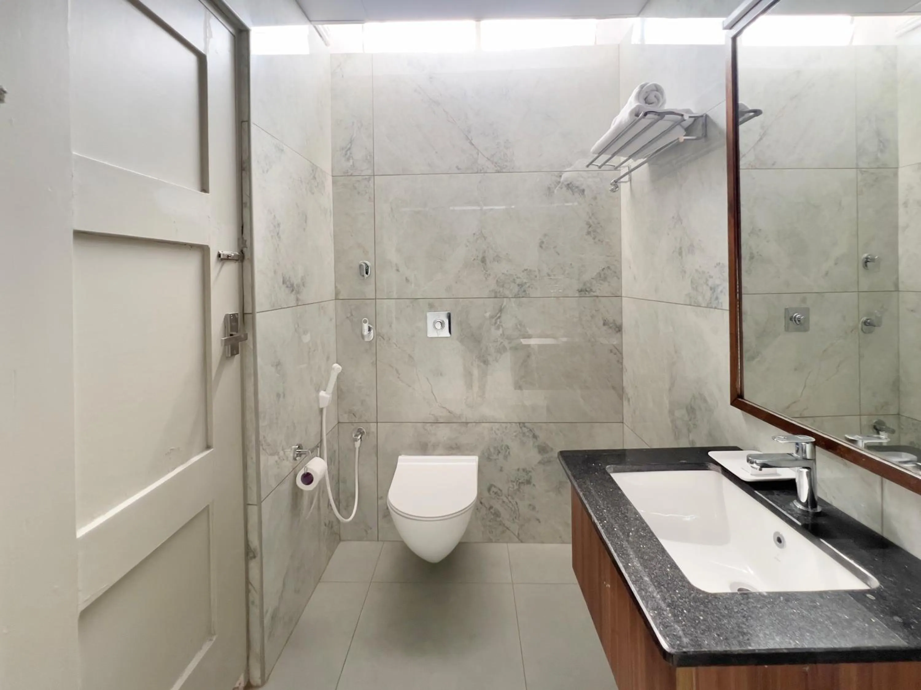 Bathroom in Hotel Vellara