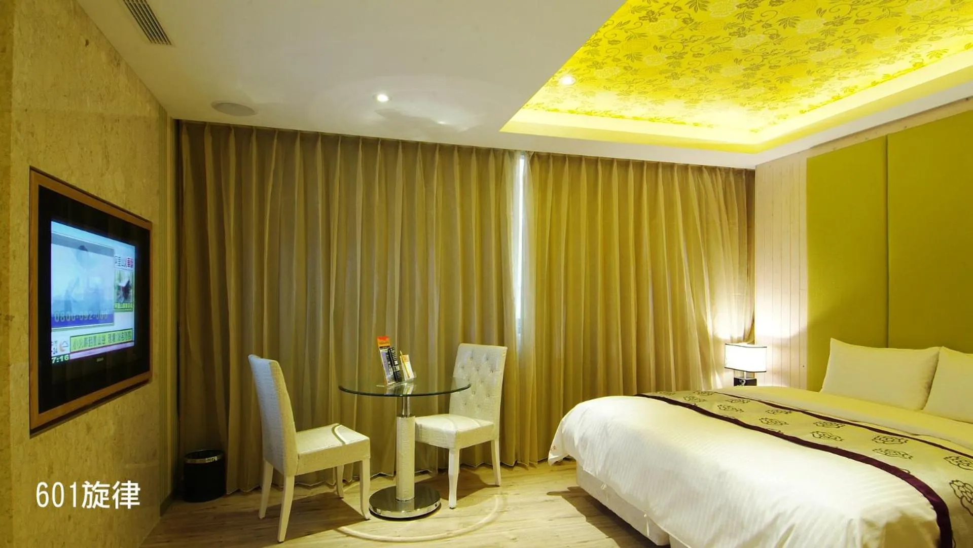 Bed in 奇美國際商務旅館