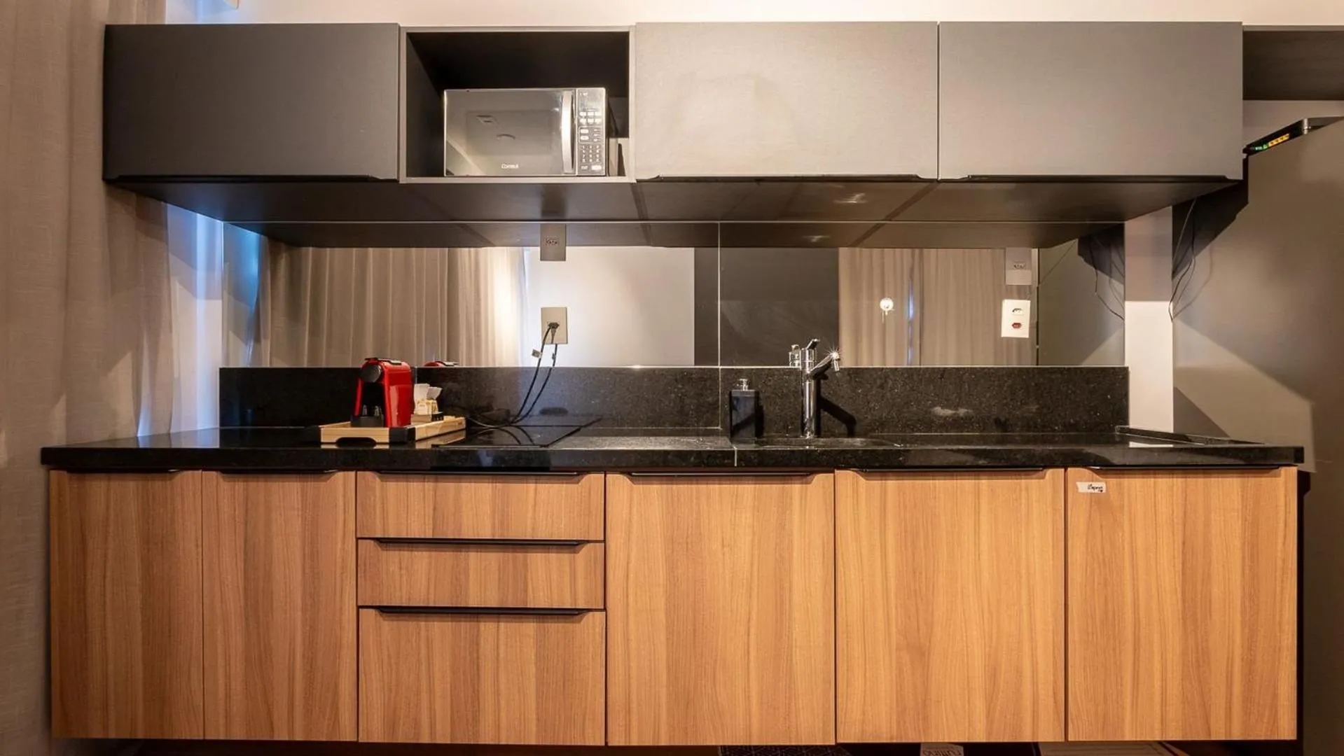 Kitchen or kitchenette in Studio completo próx. estação Fradique Coutinho