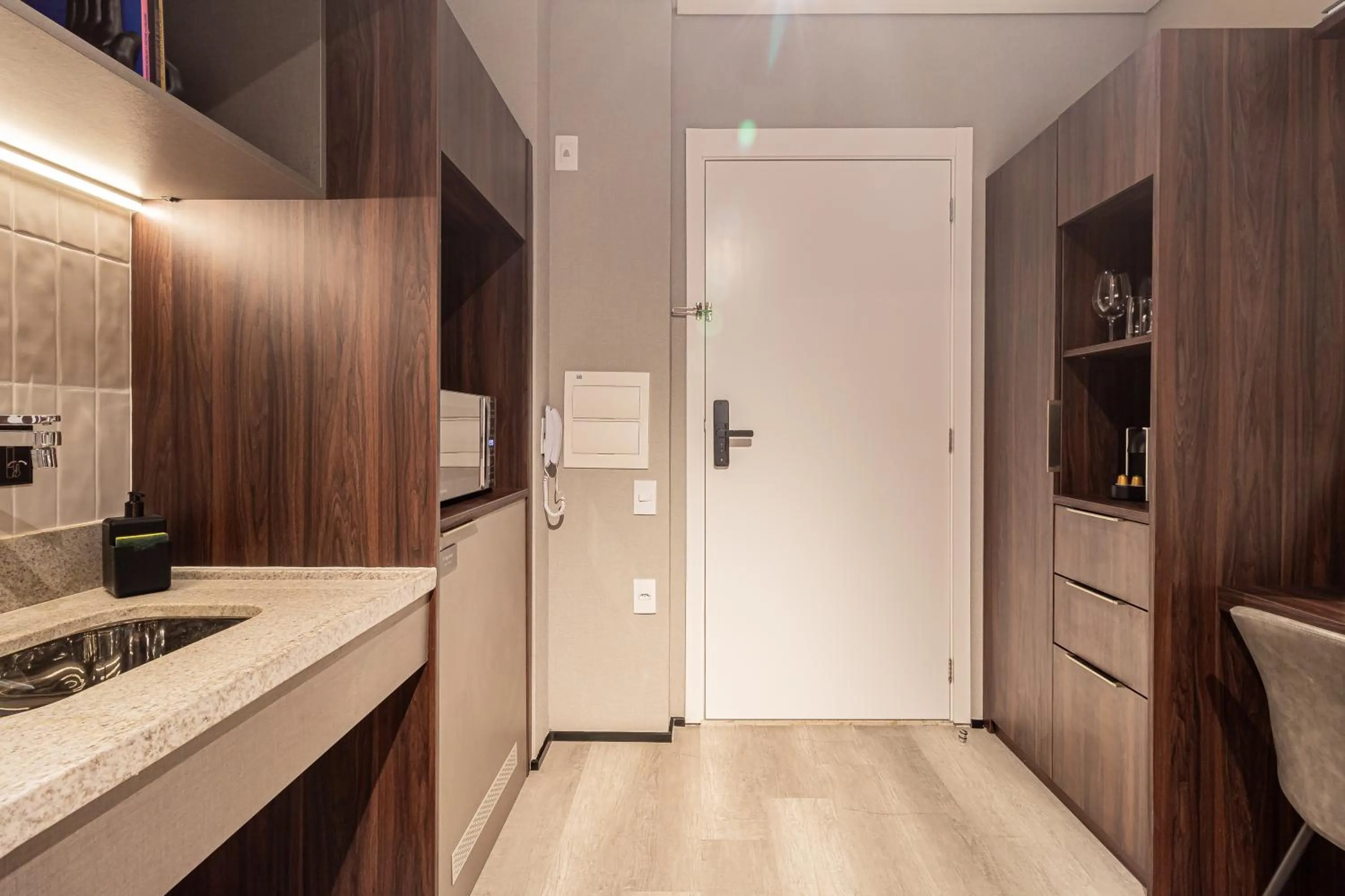 Coffee/tea facilities in Iconyc Charlie Ibirapuera Hotel