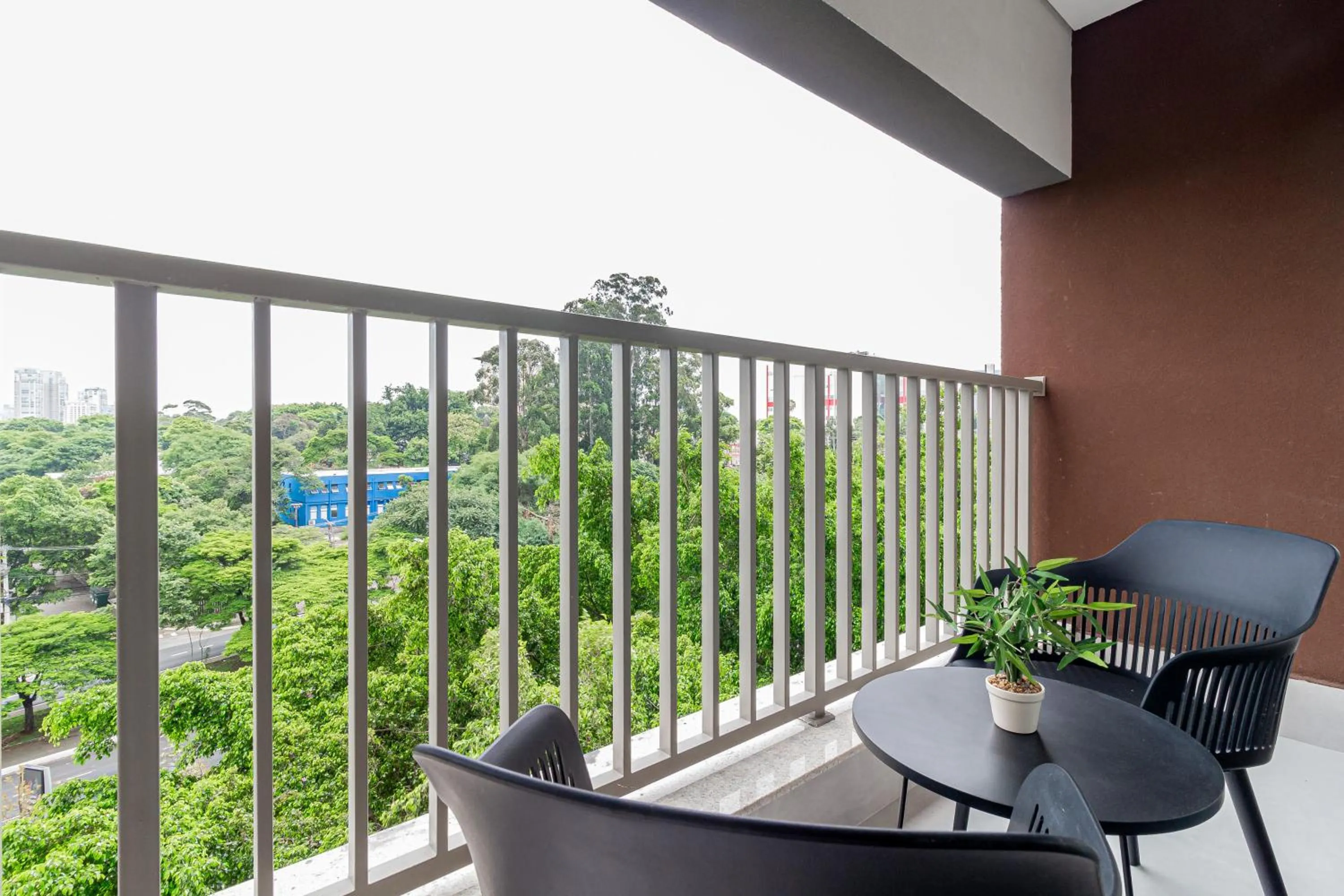 Day in Iconyc Charlie Ibirapuera Hotel