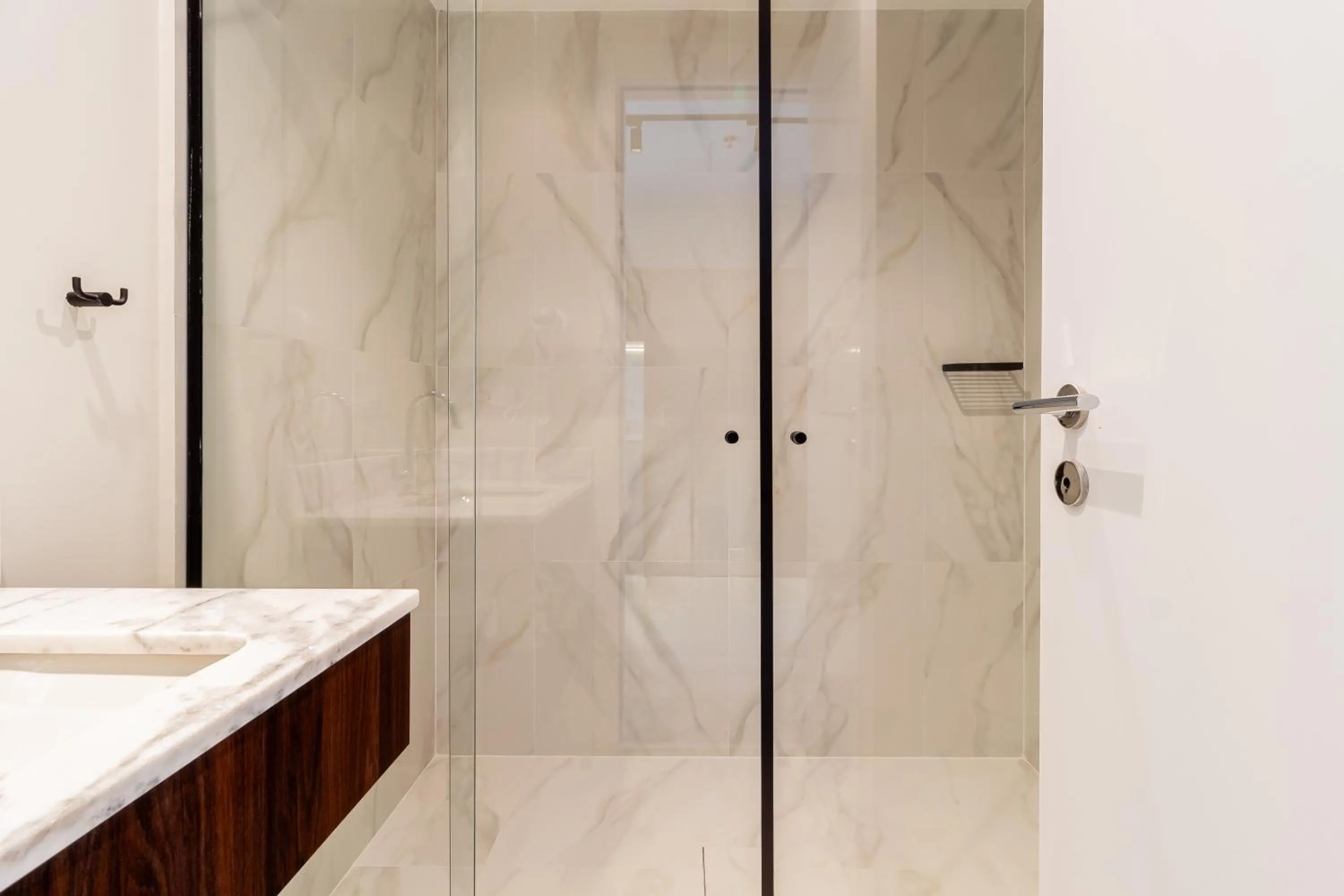 Shower in Iconyc Charlie Ibirapuera Hotel