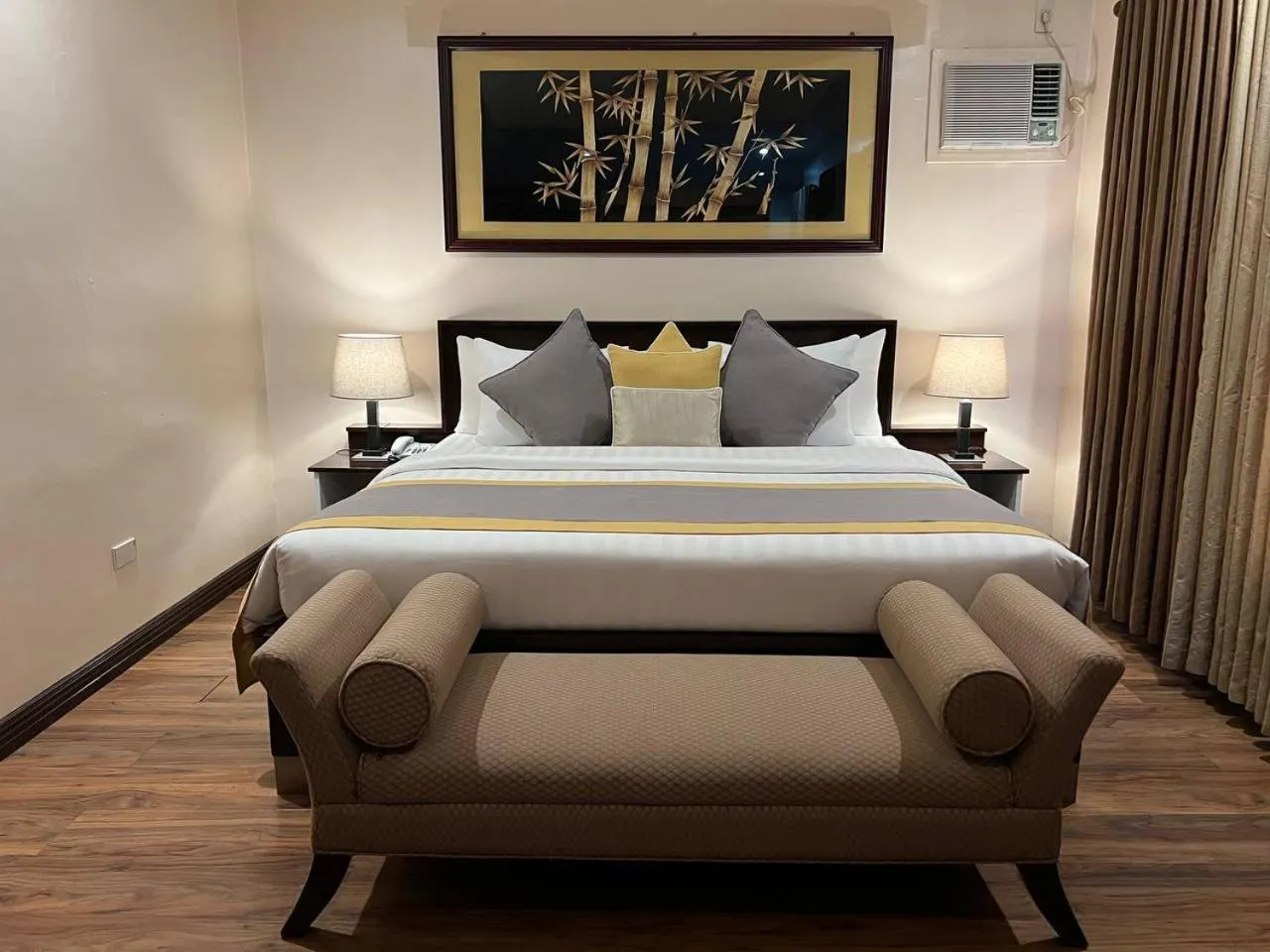 Bed in Subic Residencias