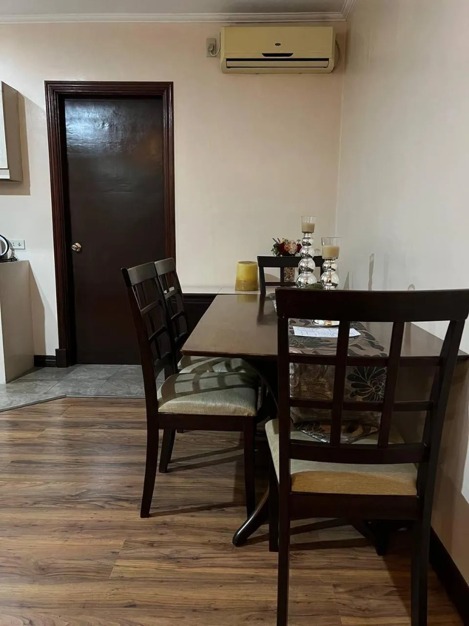 Dining area in Subic Residencias
