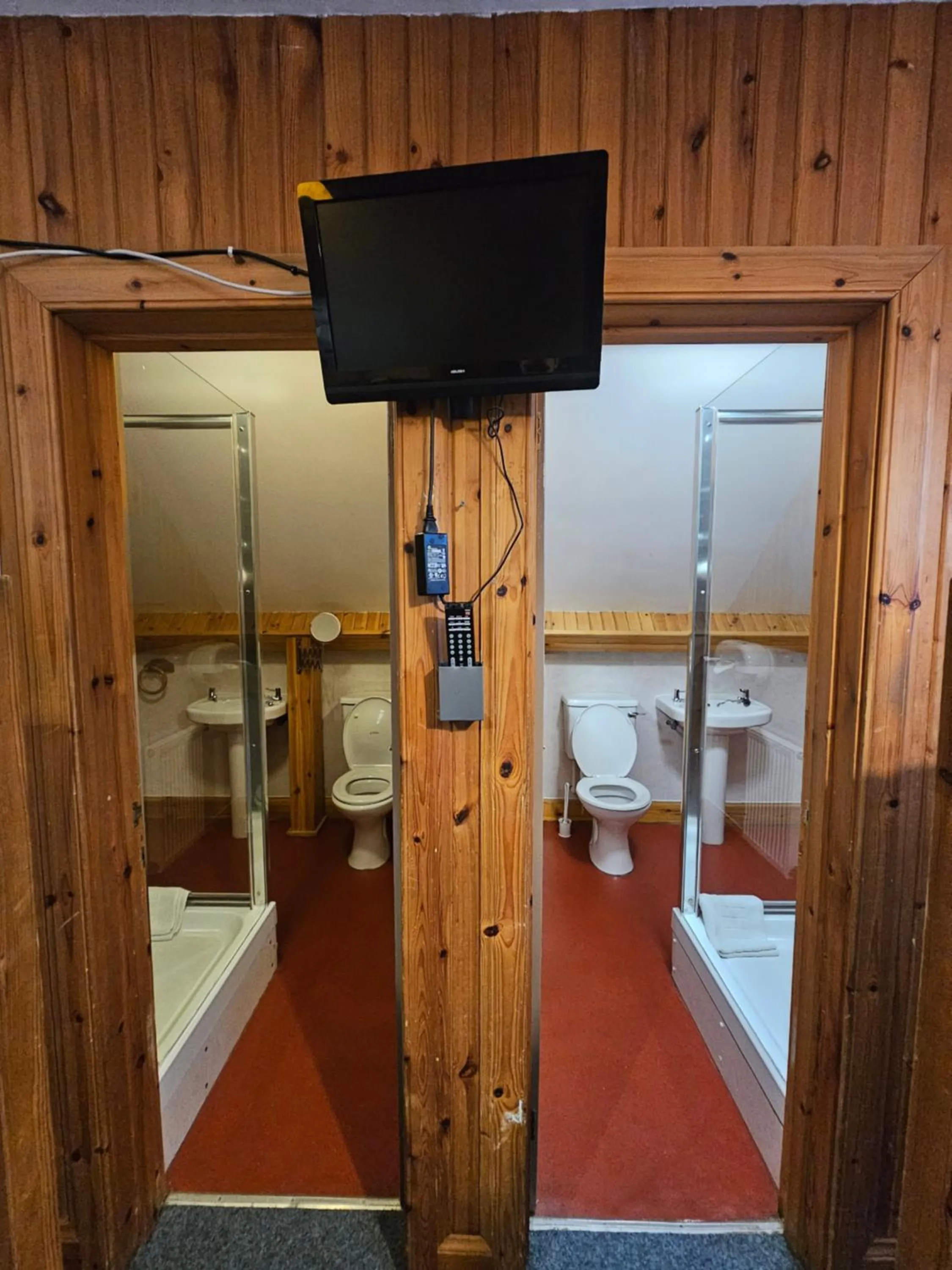Shower in Blackwater Hostel