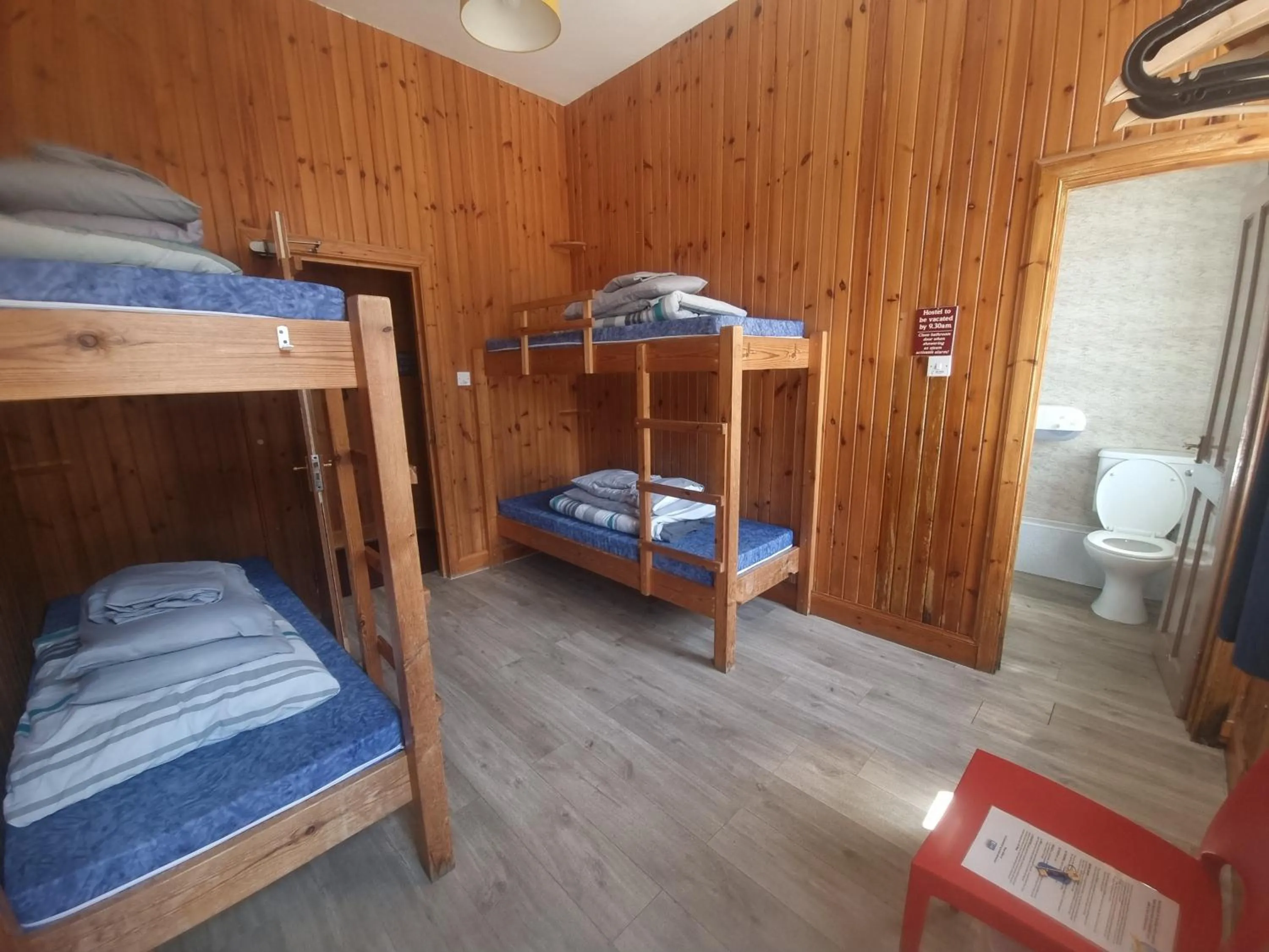 Bathroom, Bed in Blackwater Hostel