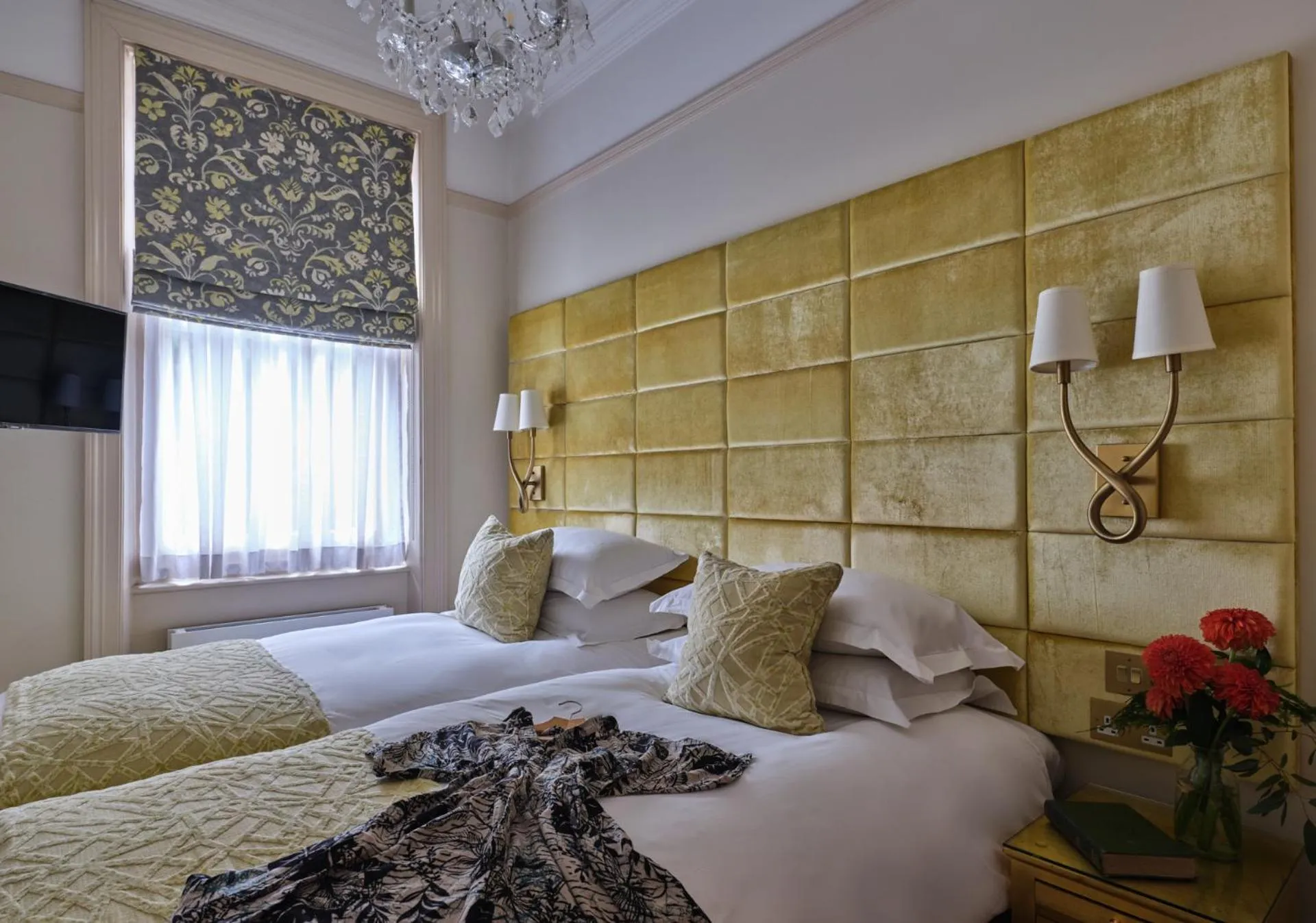 Bedroom, Bed in The Apartments by The Sloane Club