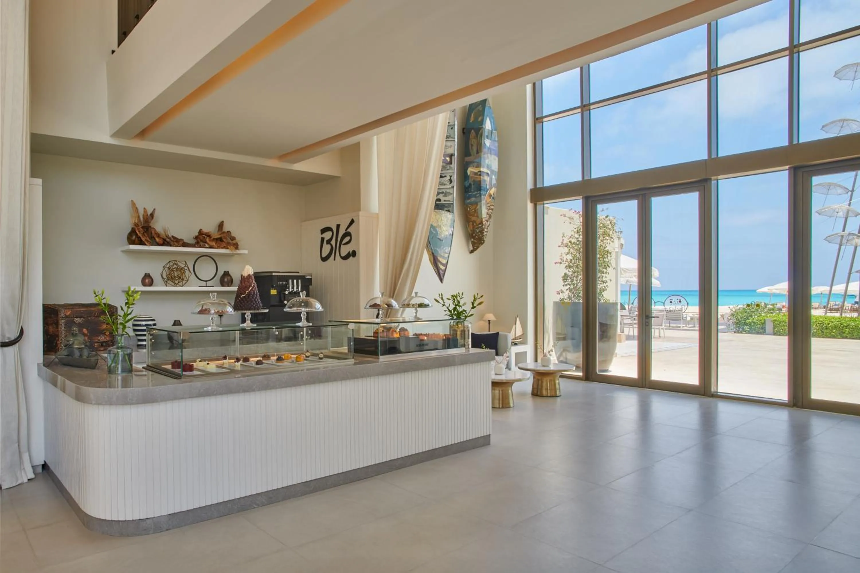 Restaurant/places to eat in Al Alamein Hotel