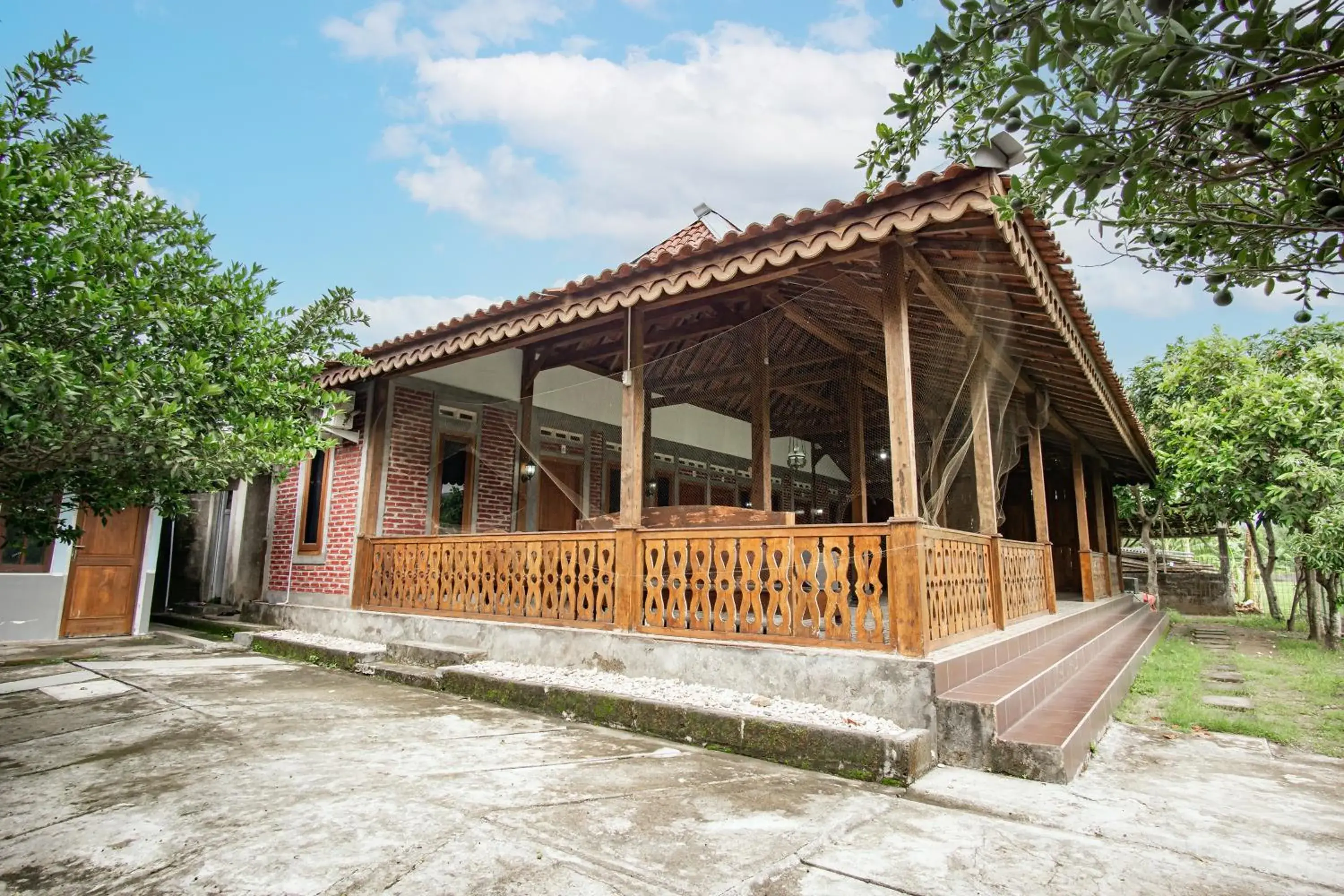 Joglo Ndalem Sabine Syariah Joglo Ndalem Sabine Syariah