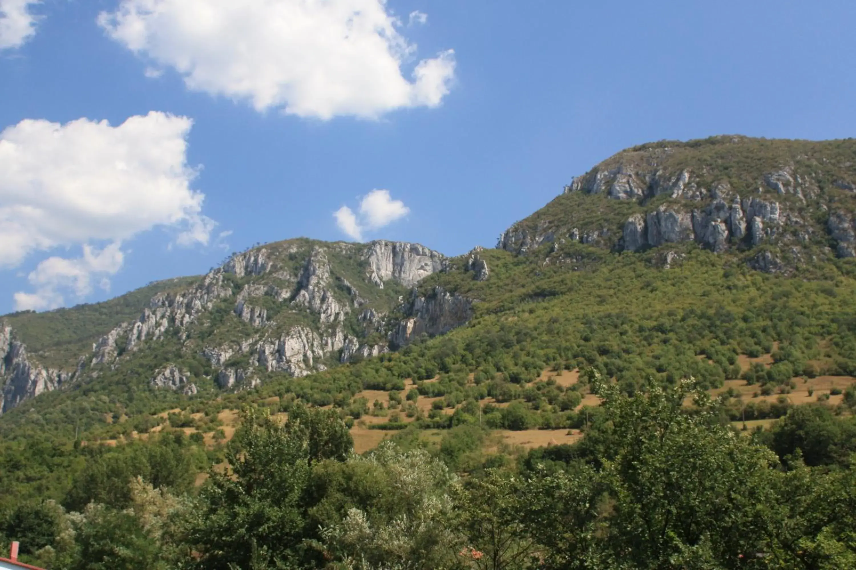 Triple Room with Mountain View in Pensiune Safrane Triple Room with Mountain View in Pensiune Safrane