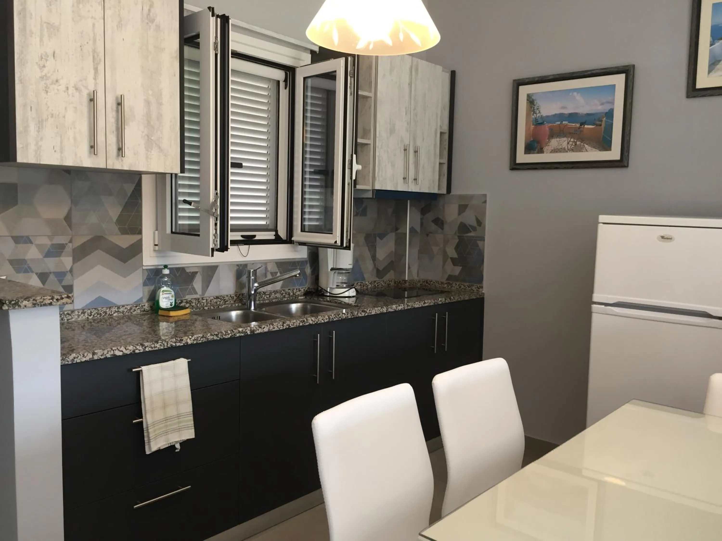 Kitchen or kitchenette in Ionion Beach Apartment Hotel & Spa