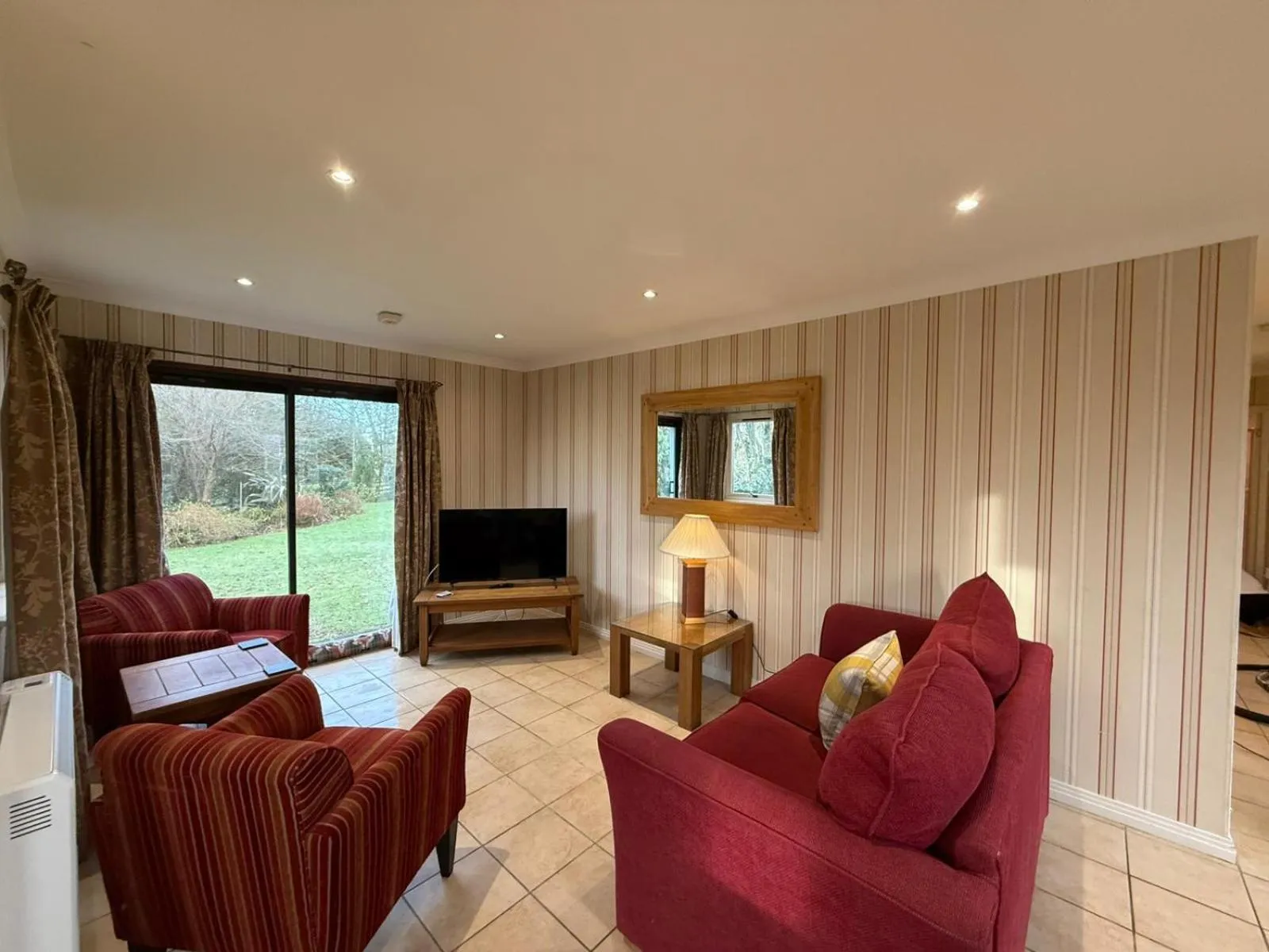 Living room in The Airds Hotel and Restaurant