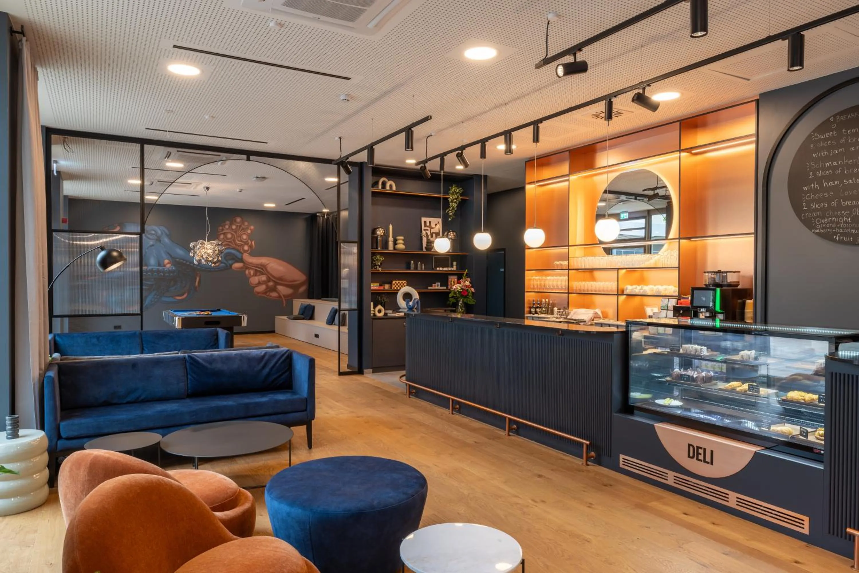 Restaurant/places to eat in The Base Munich