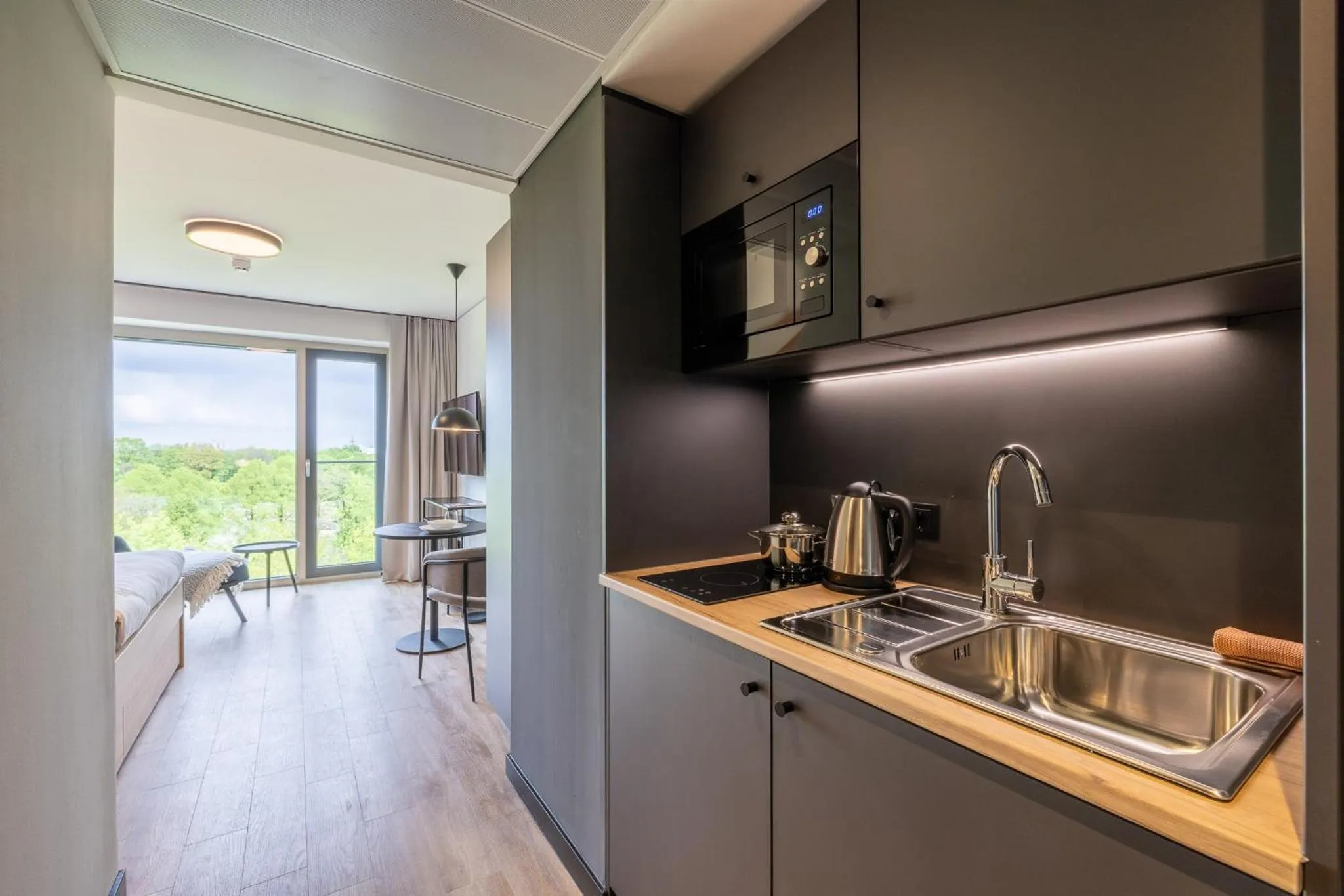 Kitchen or kitchenette in The Base Munich