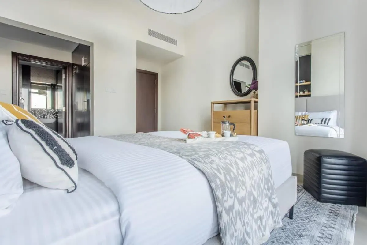 Bed in Frank Porter - Fairview Residency