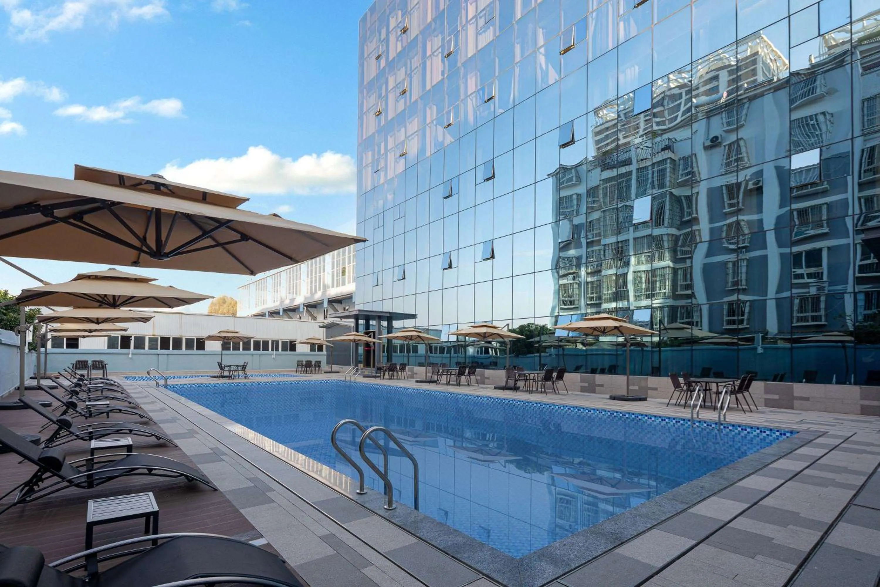 Pool view in Ramada by Wyndham Honghe Kaiyuan