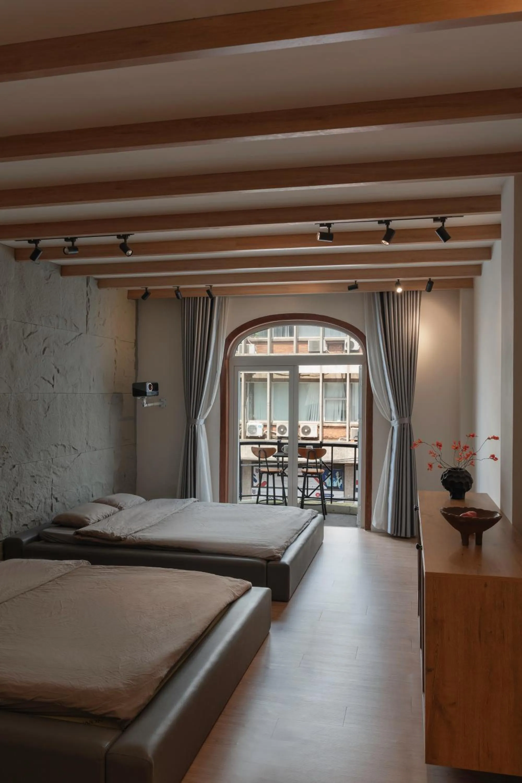 Property building, Bed in Zeus Living - City Central