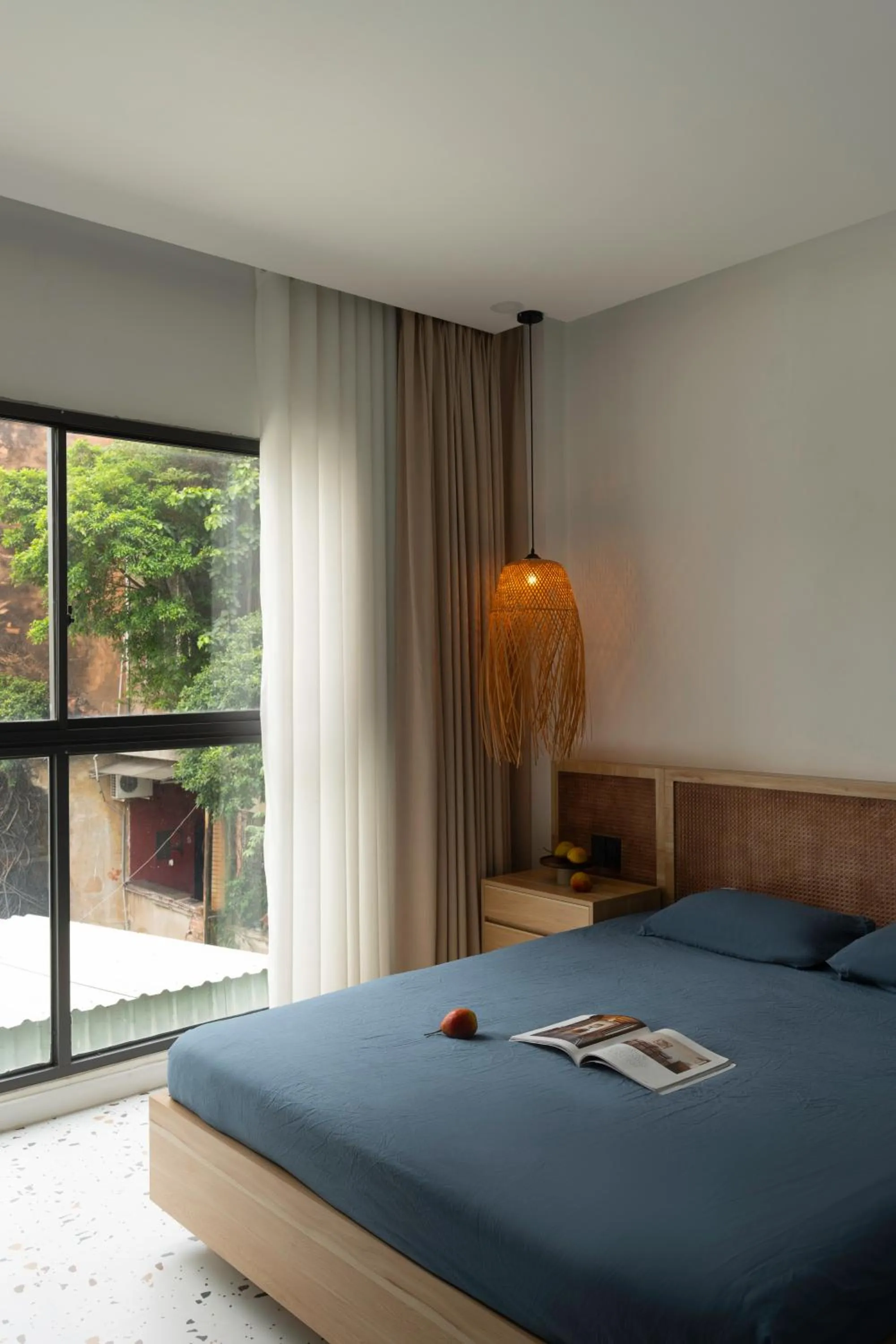 Property building, Bed in Zeus Living - City Central