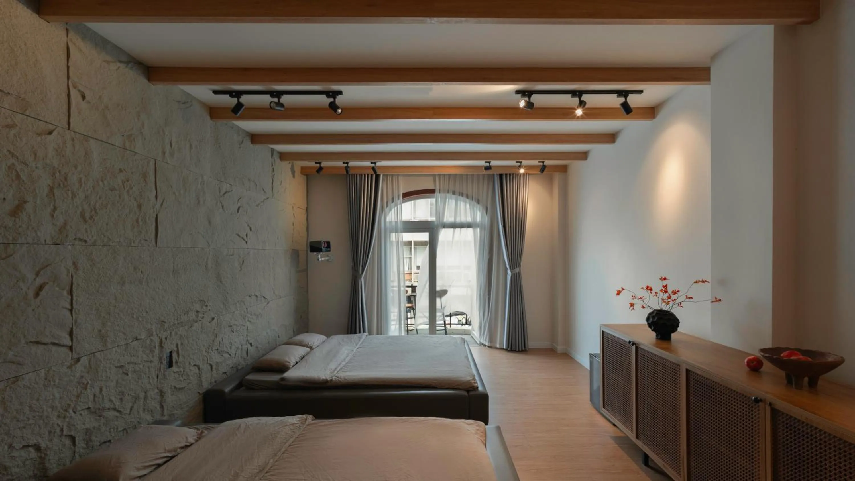 Property building, Bed in Zeus Living - City Central