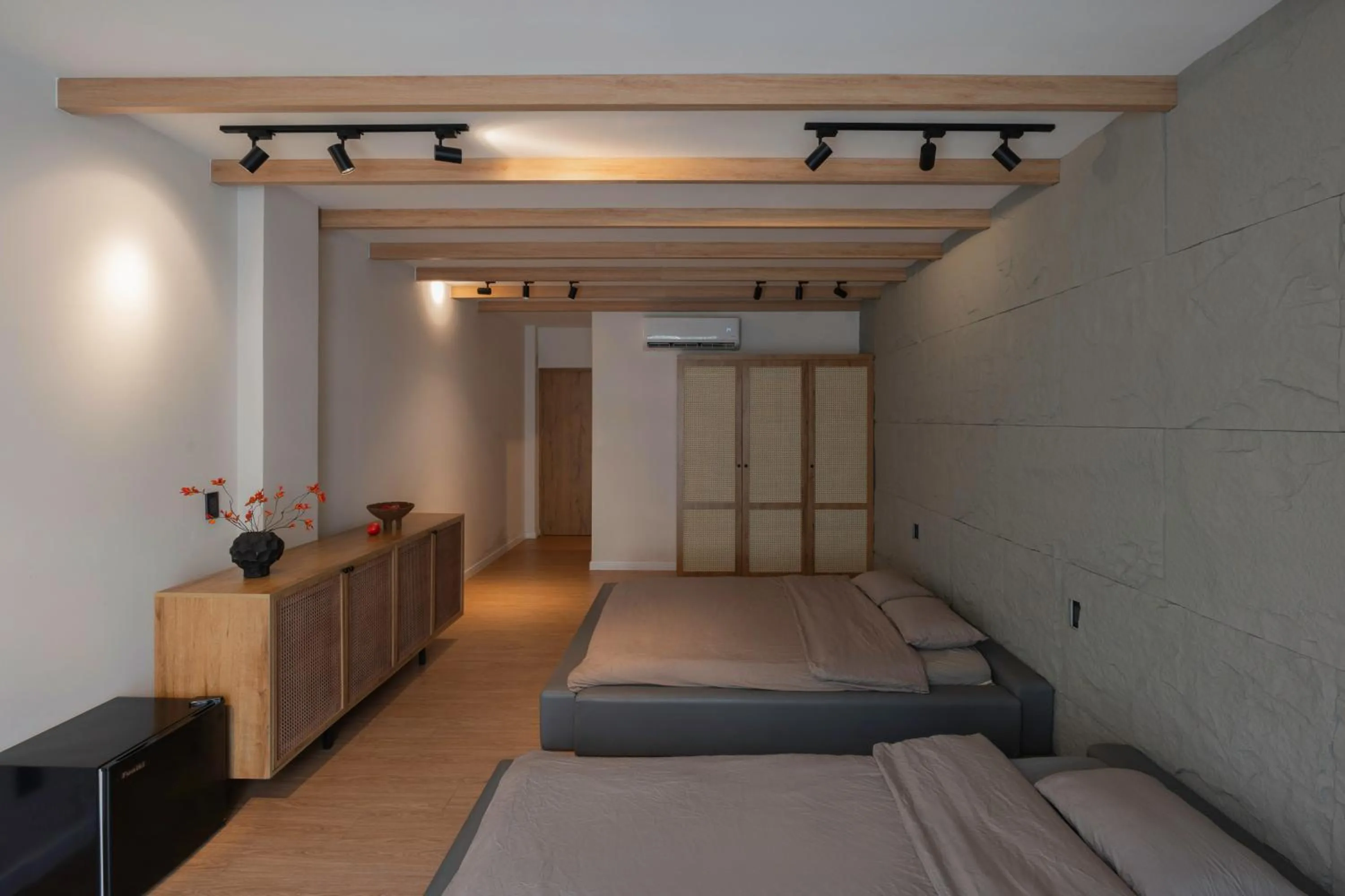 Property building, Bed in Zeus Living - City Central