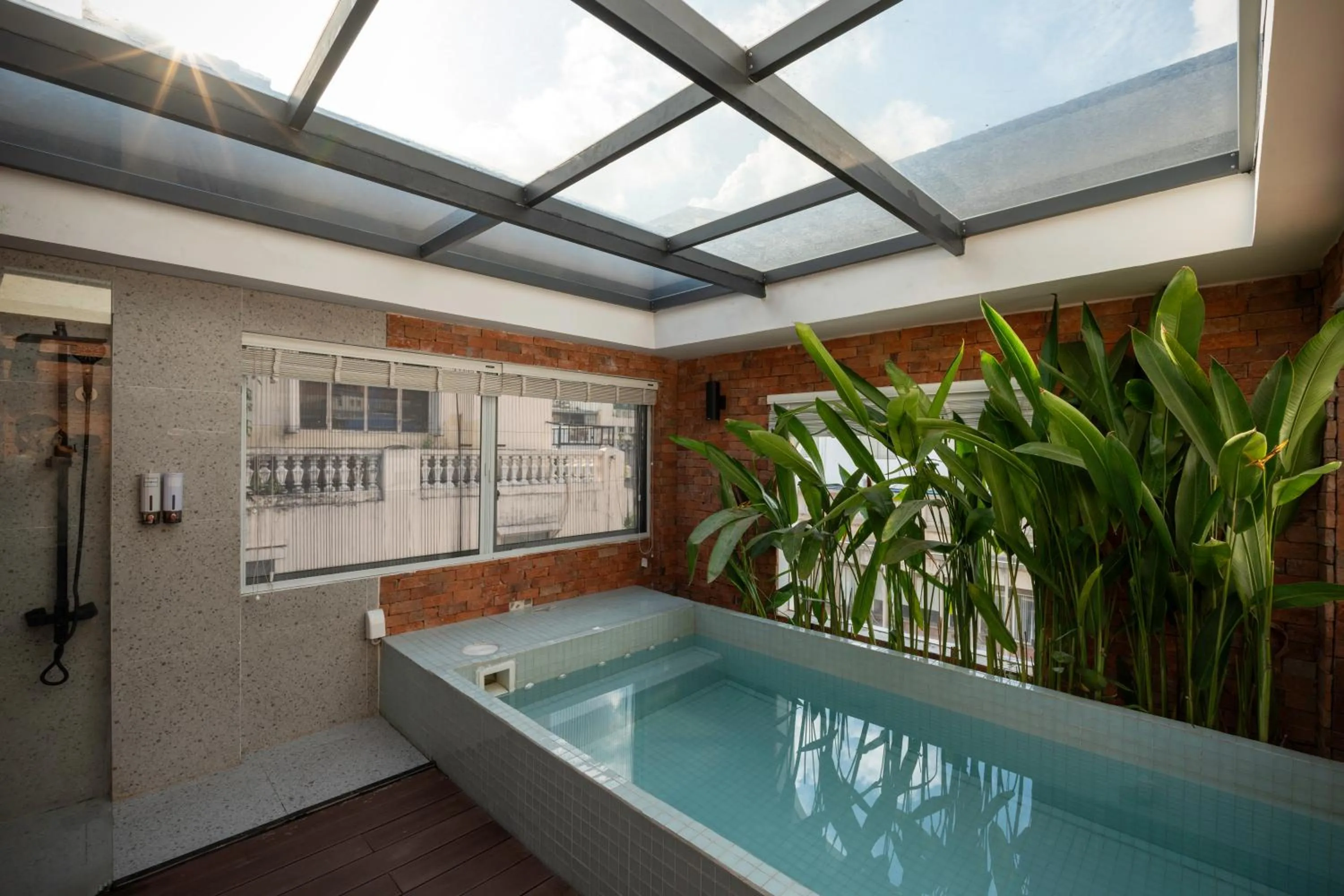 Property building in Zeus Living - City Central