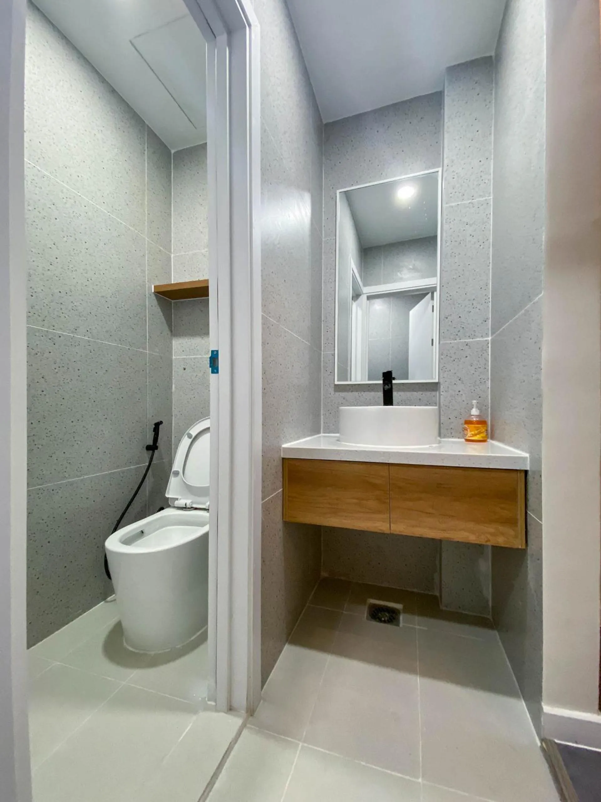 Toilet in Zeus Living - City Central