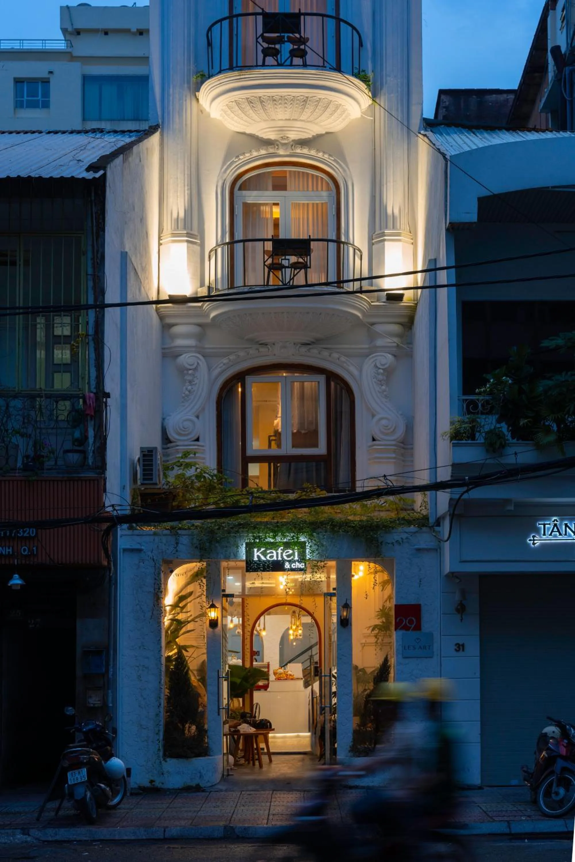 Property building in Zeus Living - City Central