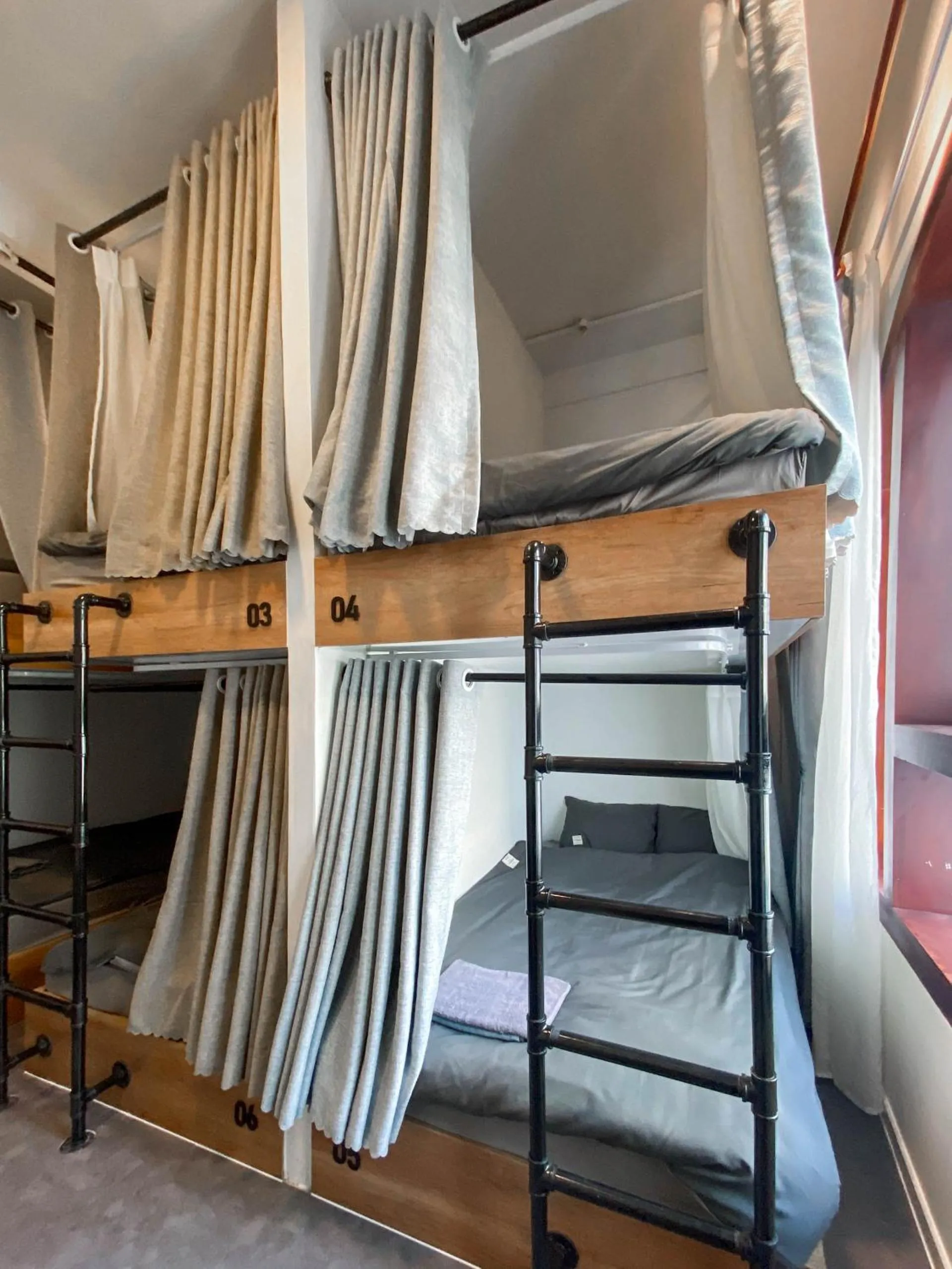 Bedroom, Bed in Zeus Living - City Central