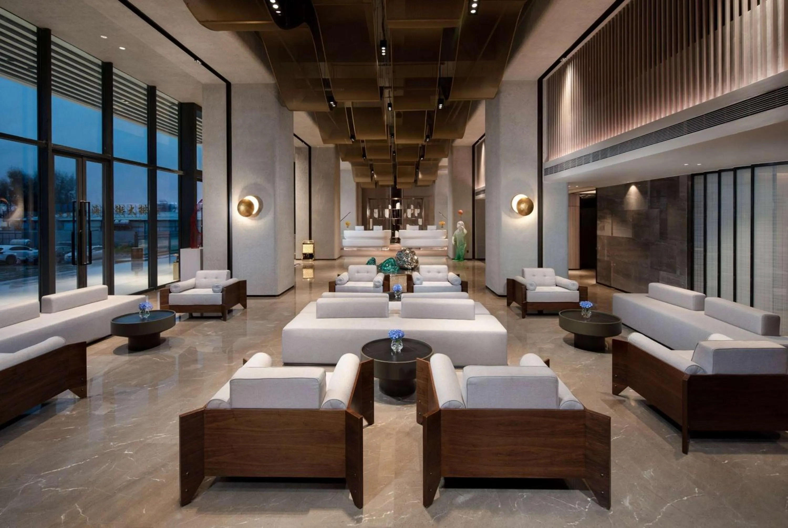 Lobby or reception in Ramada by Wyndham Huizhou Double Moon Bay