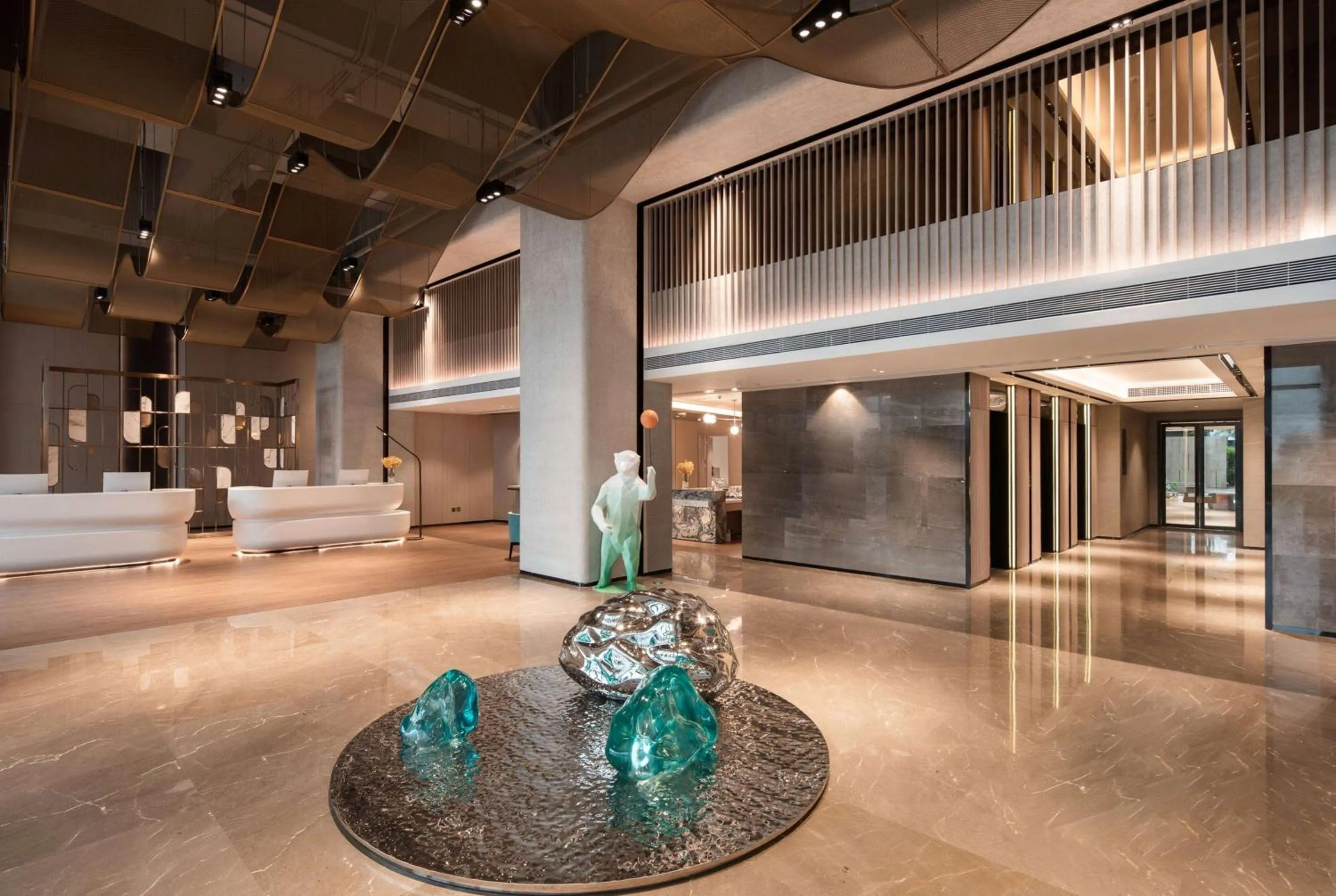 Lobby or reception in Ramada by Wyndham Huizhou Double Moon Bay