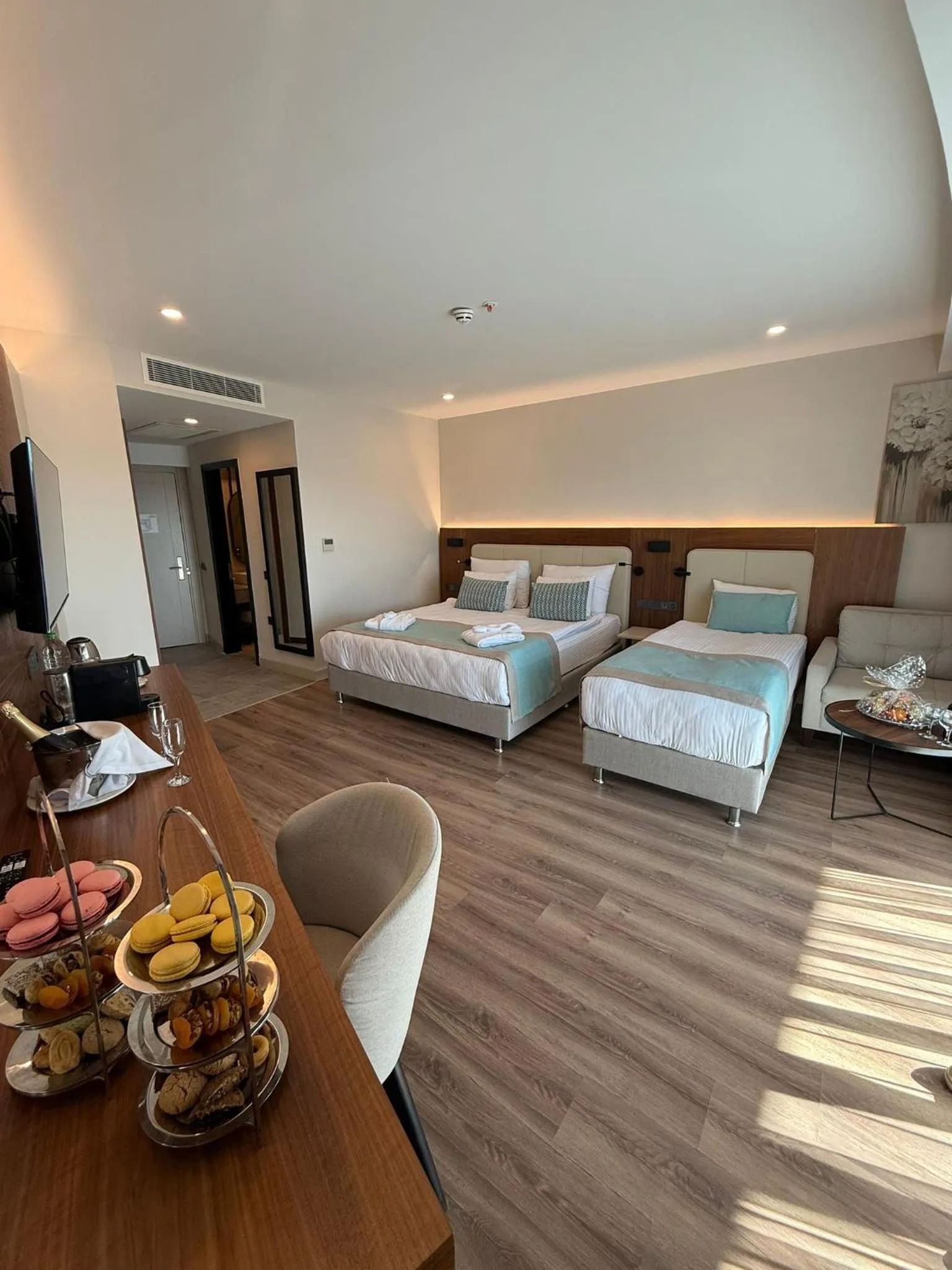 Bed in Side Moon Palace Hotel